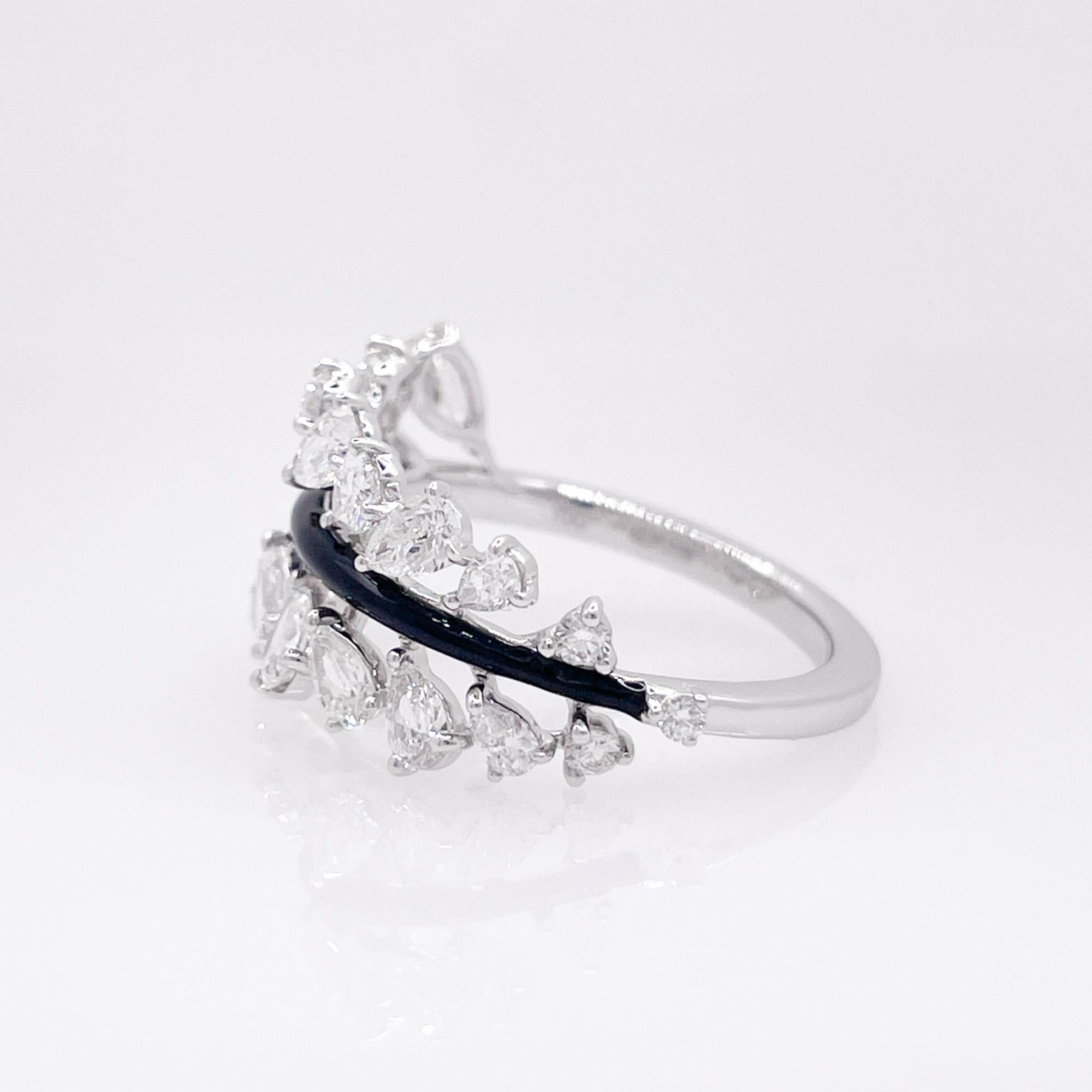 Bague en or blanc 18k avec diamant et feuille d'émail noir Feder Bon état à Boca Raton, FL