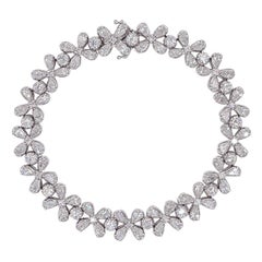 Jay Feder: 18 Karat Weißgold Diamant-Cluster-Tennisarmband mit Blumenmotiv
