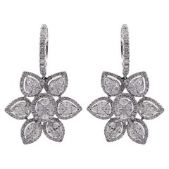 Pendientes Colgantes Flor de Diamantes de Oro Blanco de 18k Jay Feder
