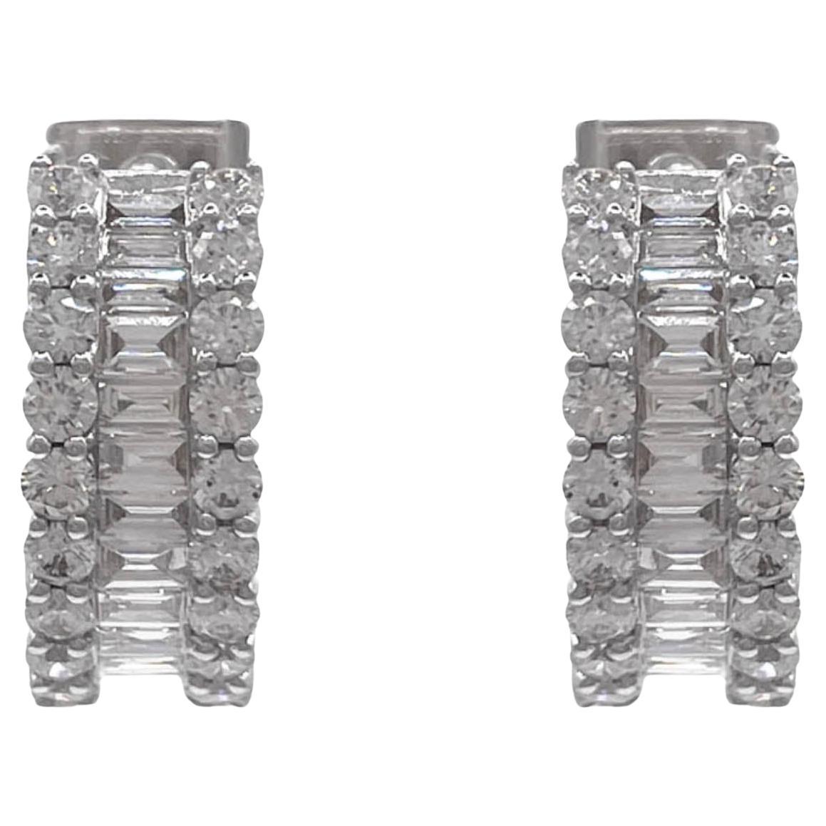 Pendientes Huggie de Diamantes en Oro Blanco de 18k Jay Feder