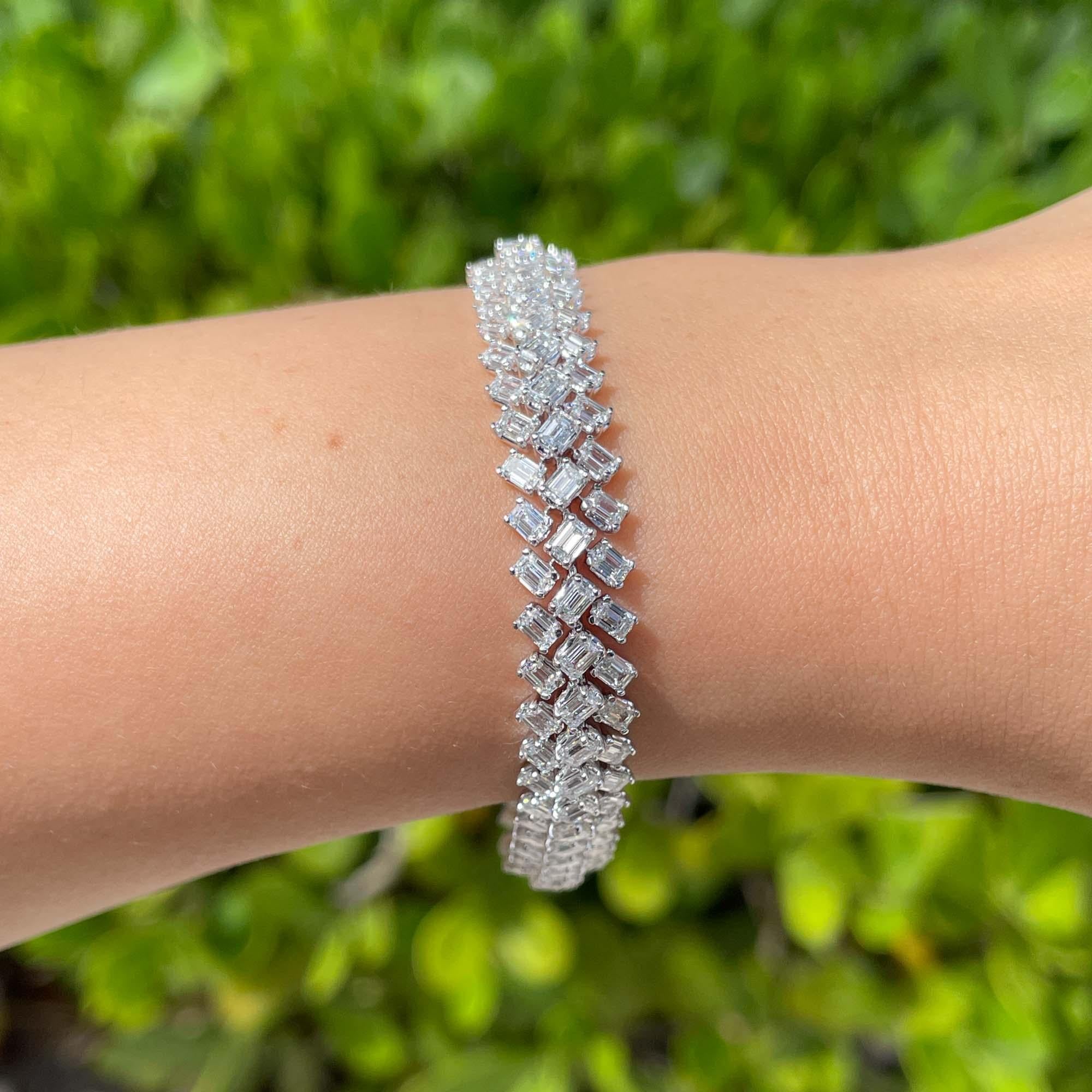 Jay Feder 18k White Gold Diamond Tennis Fashion Bracelet In Good Condition For Sale In Boca Raton, FL
