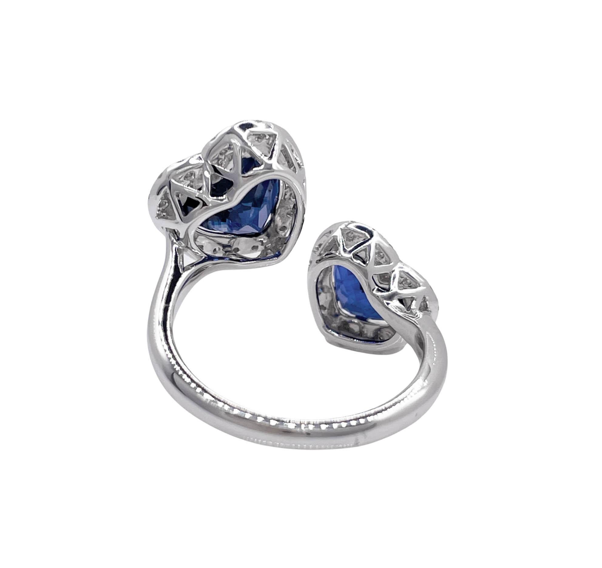 Jay Feder: 18 Karat Weißgold Herzförmiger Saphir-Diamant- Bypass-Ring 2