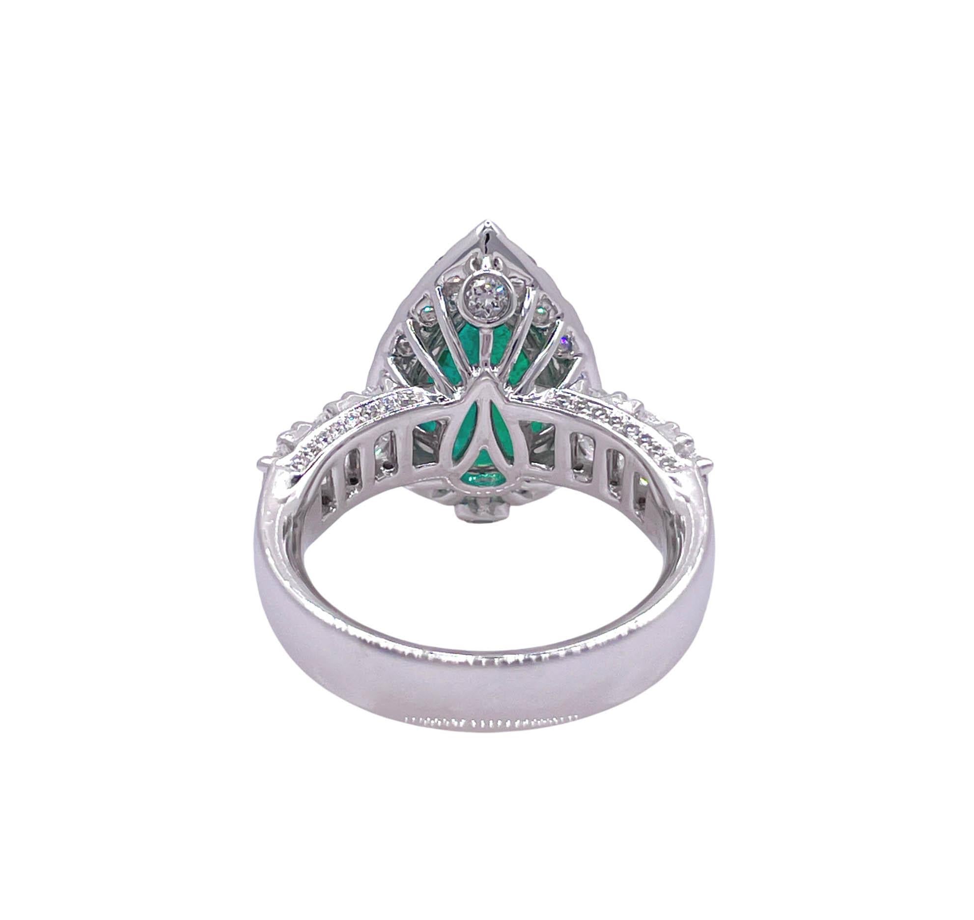 Women's Jay Feder 18k White Gold Pear Green Emerald Diamond Engagement Right Hand Ring