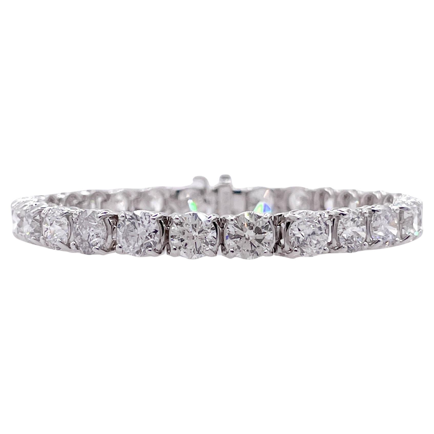Jay Feder Bracelet tennis en or blanc 18 carats avec diamants ronds en vente