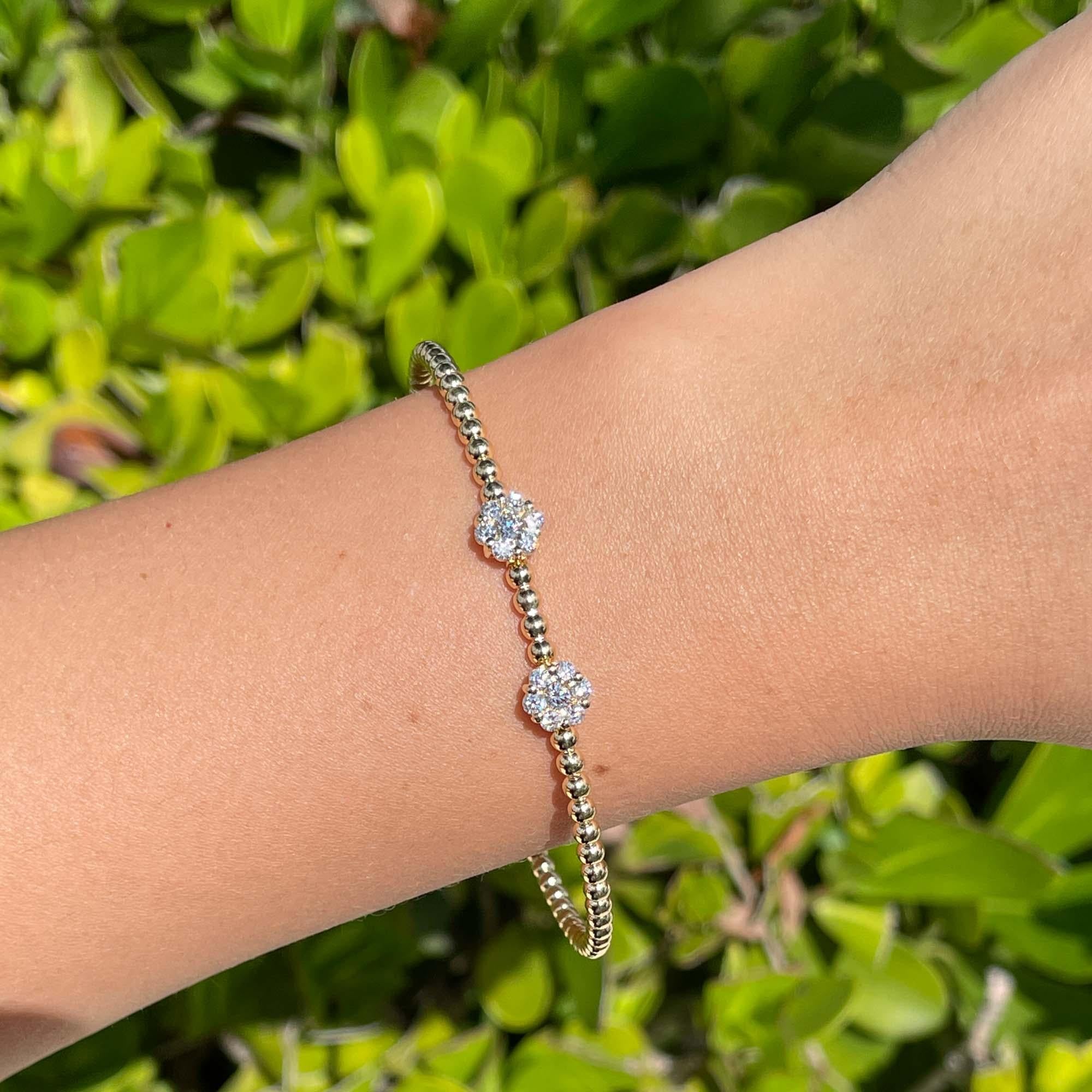 Bracelet Jay Feders en or jaune 18k avec 2 fleurs et diamants Bon état - En vente à Boca Raton, FL