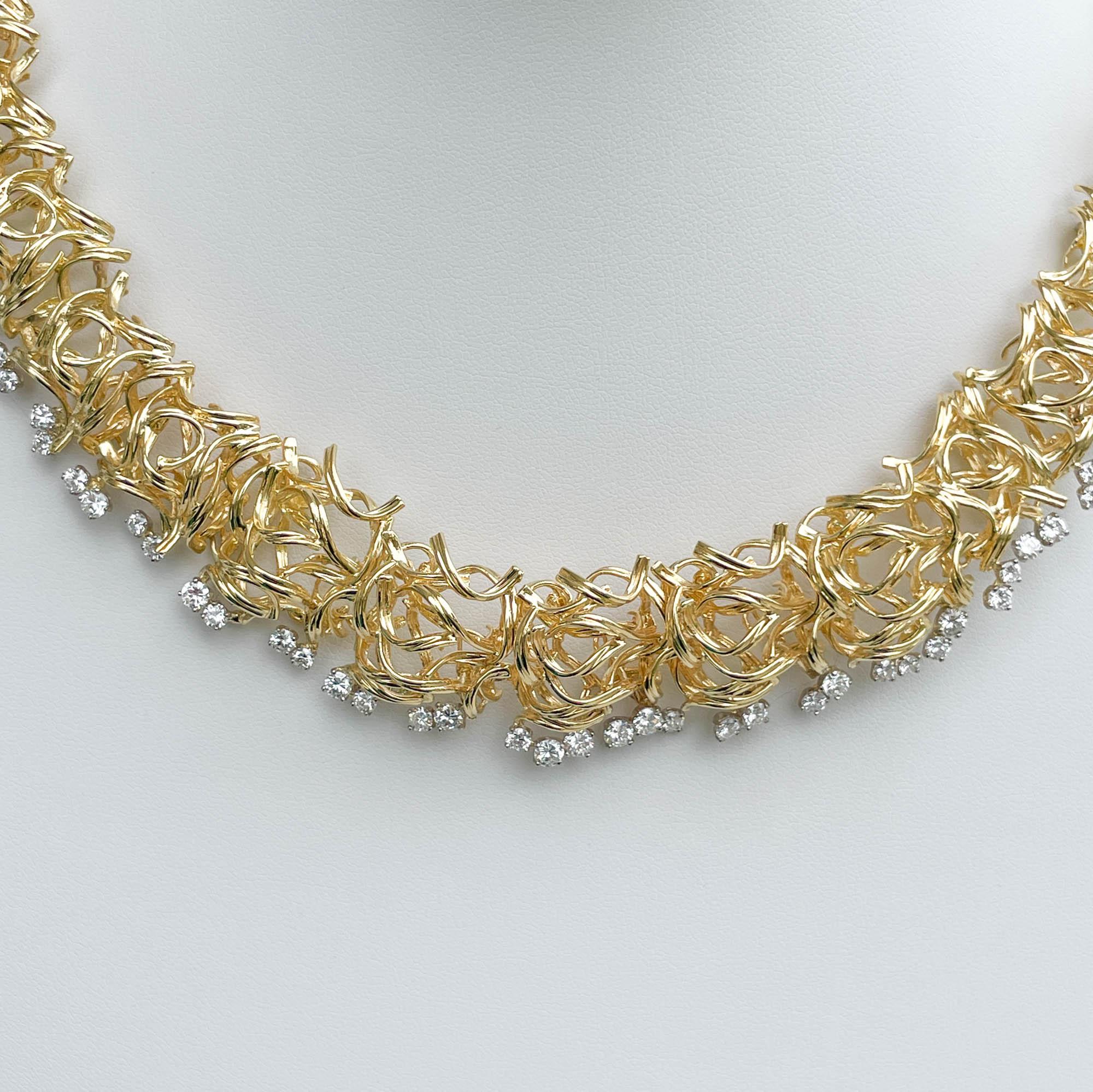 filigrane Halskette aus 18 Karat Gelbgold mit Diamanten von Jay Feder im Angebot 3