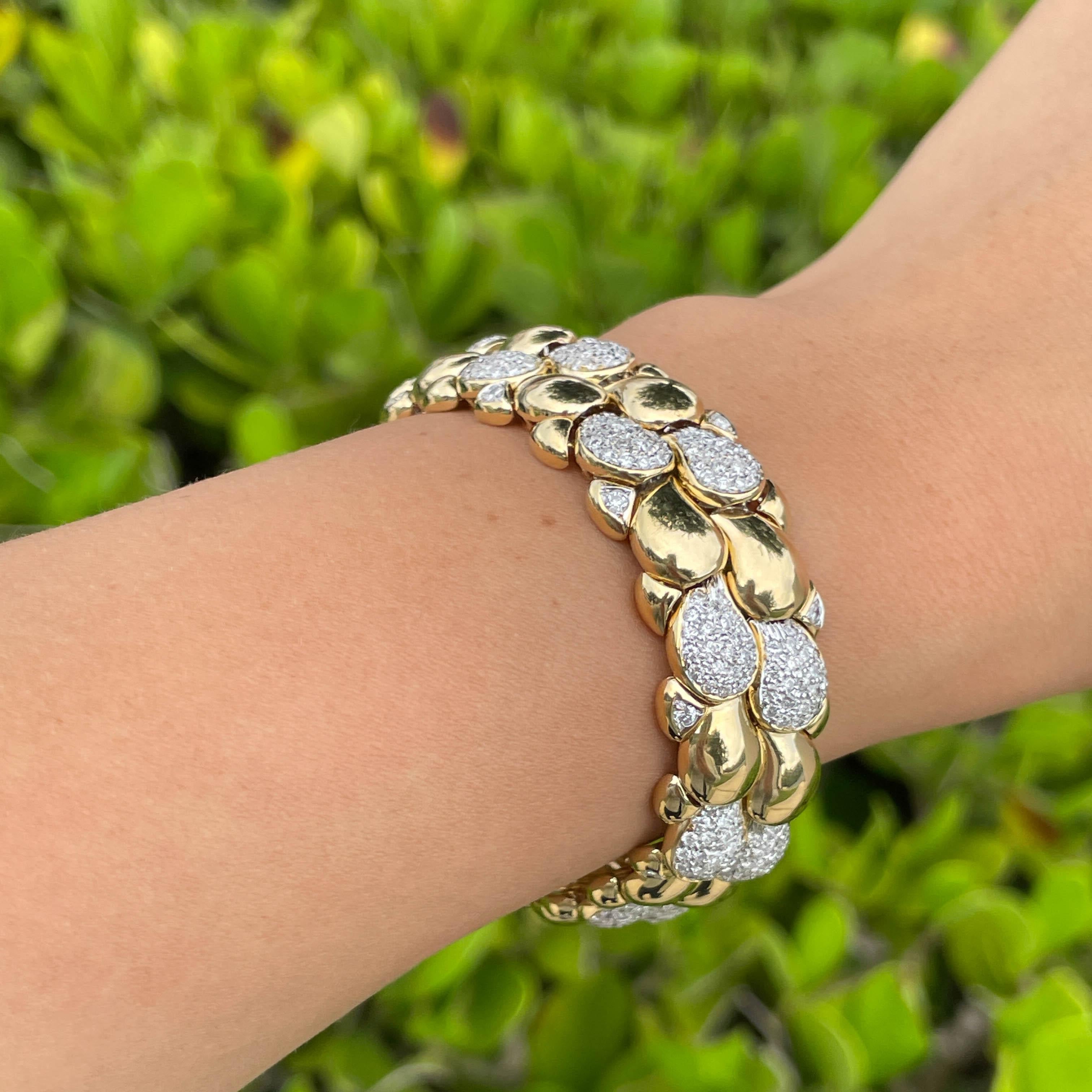 Jay Feder Schweres Armband aus 18 Karat Gelbgold mit Diamanten im Zustand „Gut“ in Boca Raton, FL