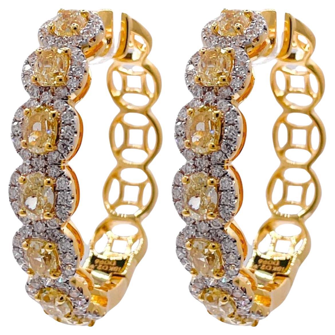 Pendientes de aro de diamantes fantasía Jay Feder de oro amarillo de 18k en venta