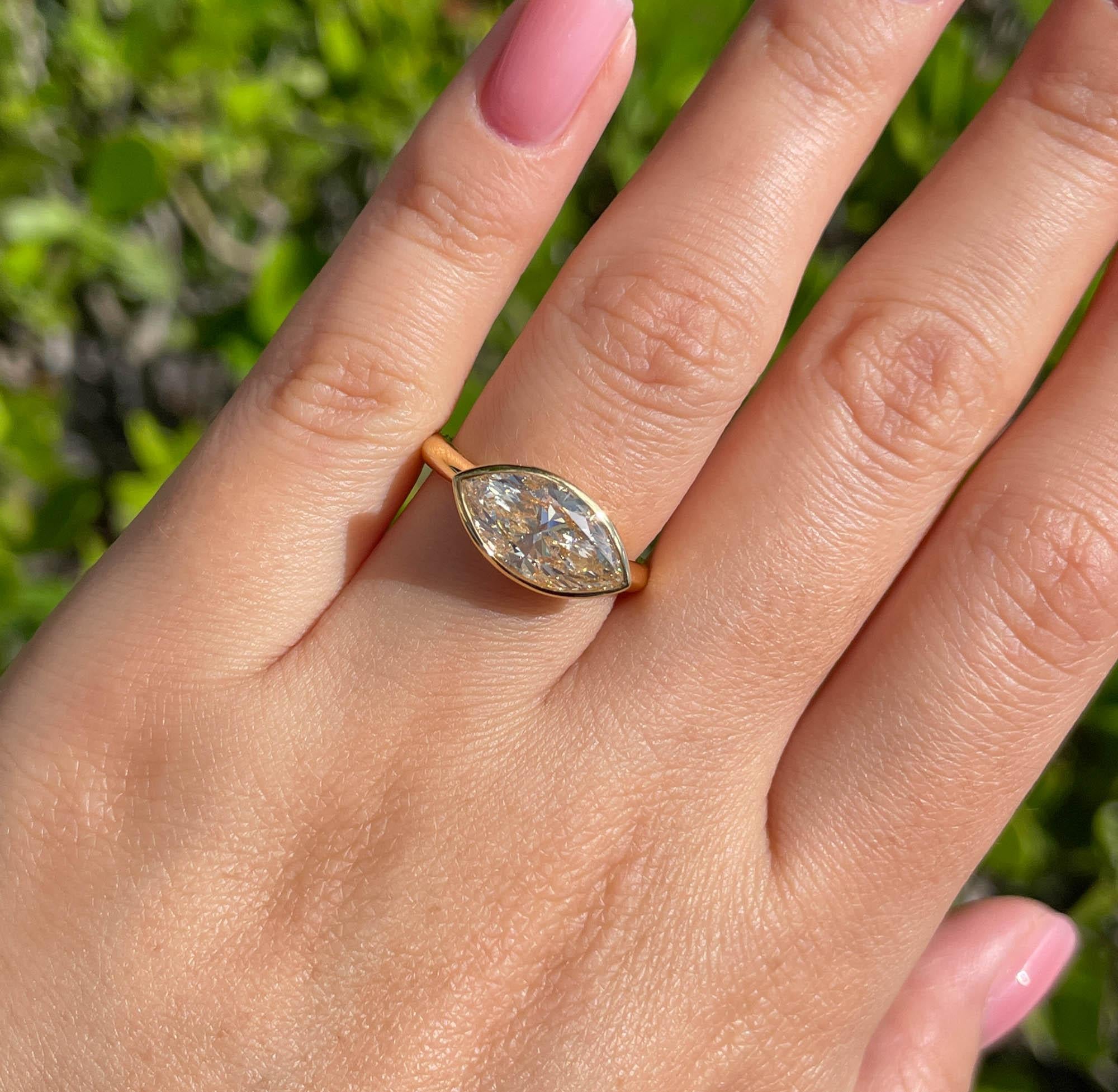 Jay Feder Verlobungsring, 18 Karat Gelbgold Marquise-Diamant, rechte Hand, Solitär 5