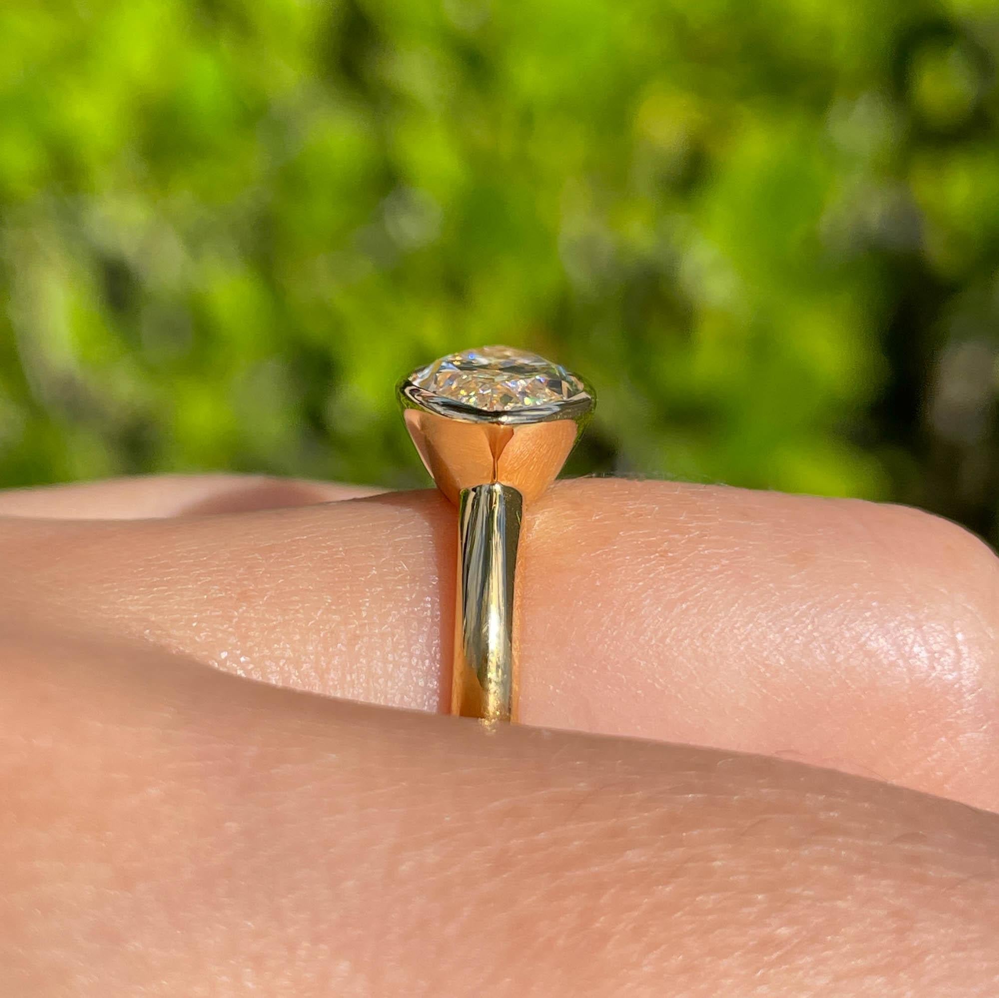 Jay Feder Verlobungsring, 18 Karat Gelbgold Marquise-Diamant, rechte Hand, Solitär 3