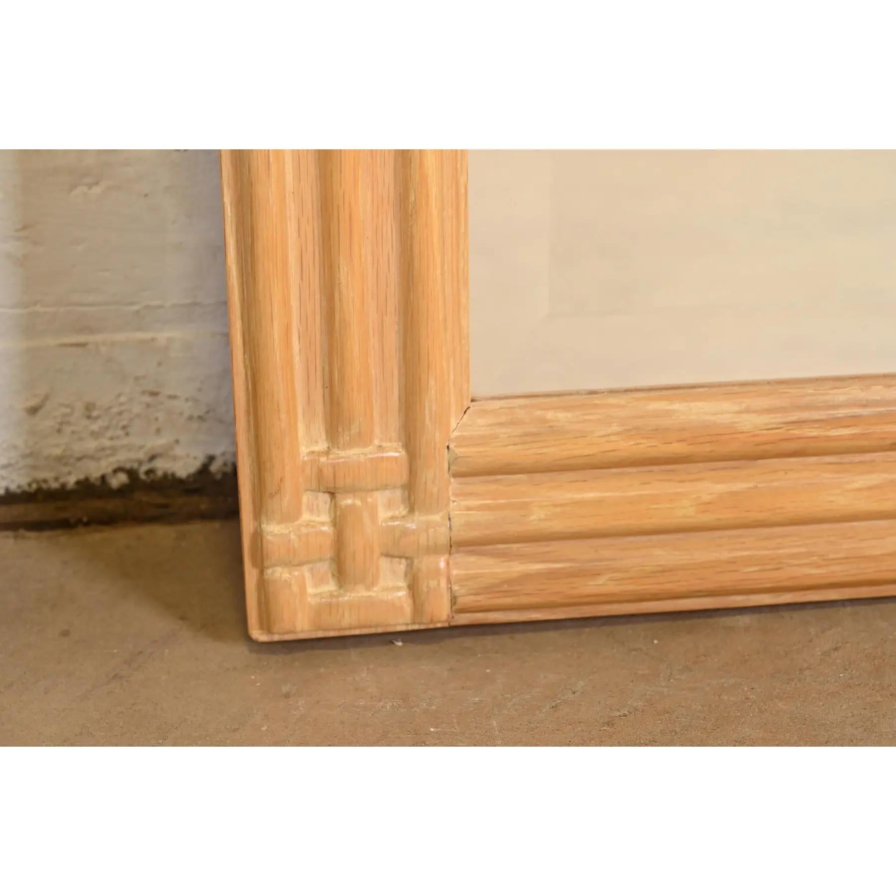 Jay Spectre per Century Furniture - Specchio da parete con cornice in Oak Mirror moderno Art&Deco in vendita 1