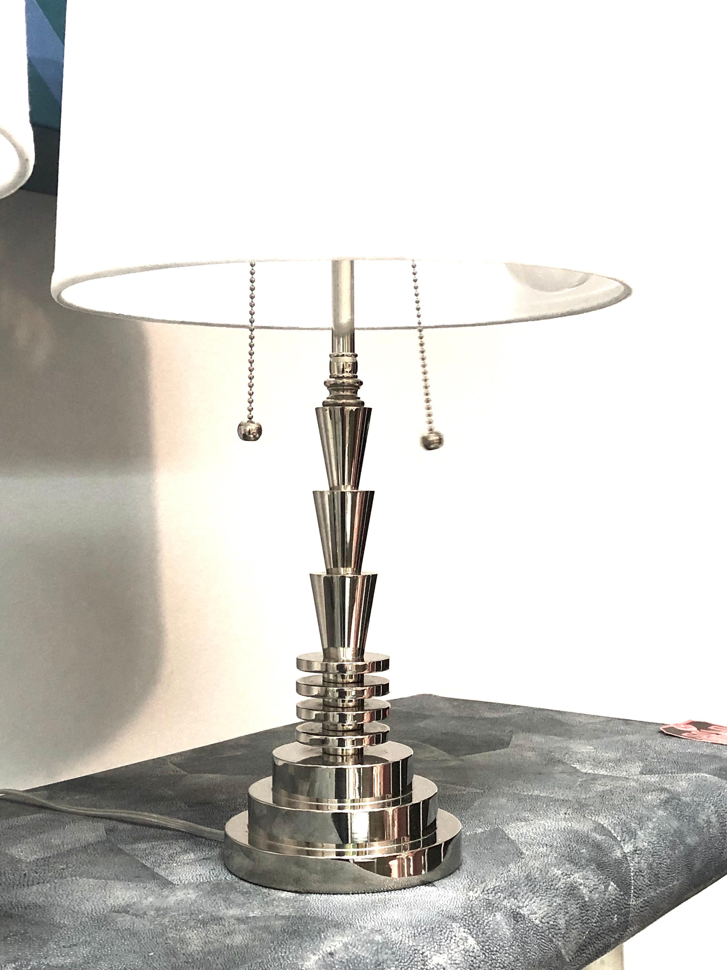Jay Spectre Pair of Polished Nickel Table Lamps by Hanson 1