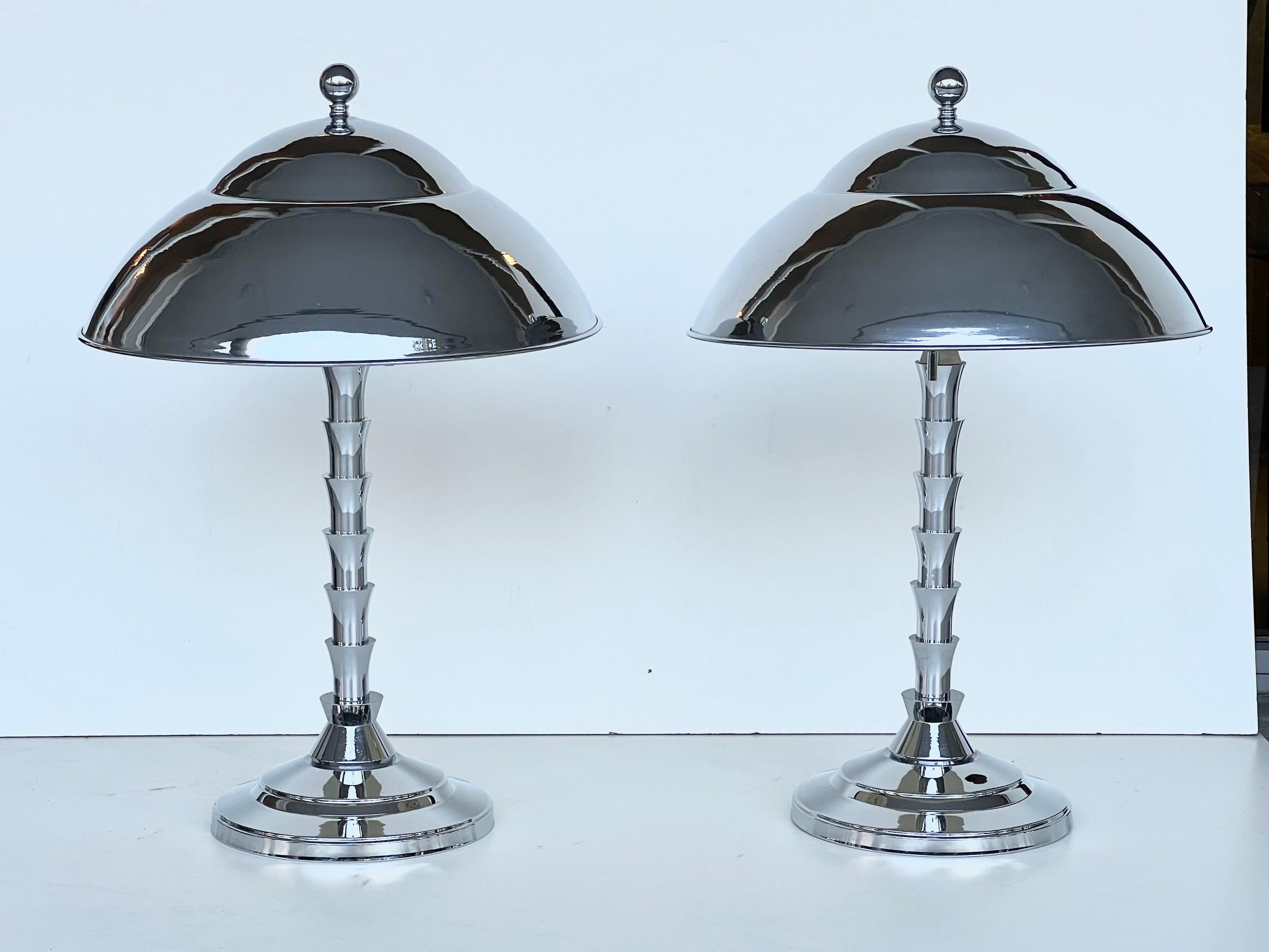 Jay Spectre Pair of Table Lamps For Sale 5