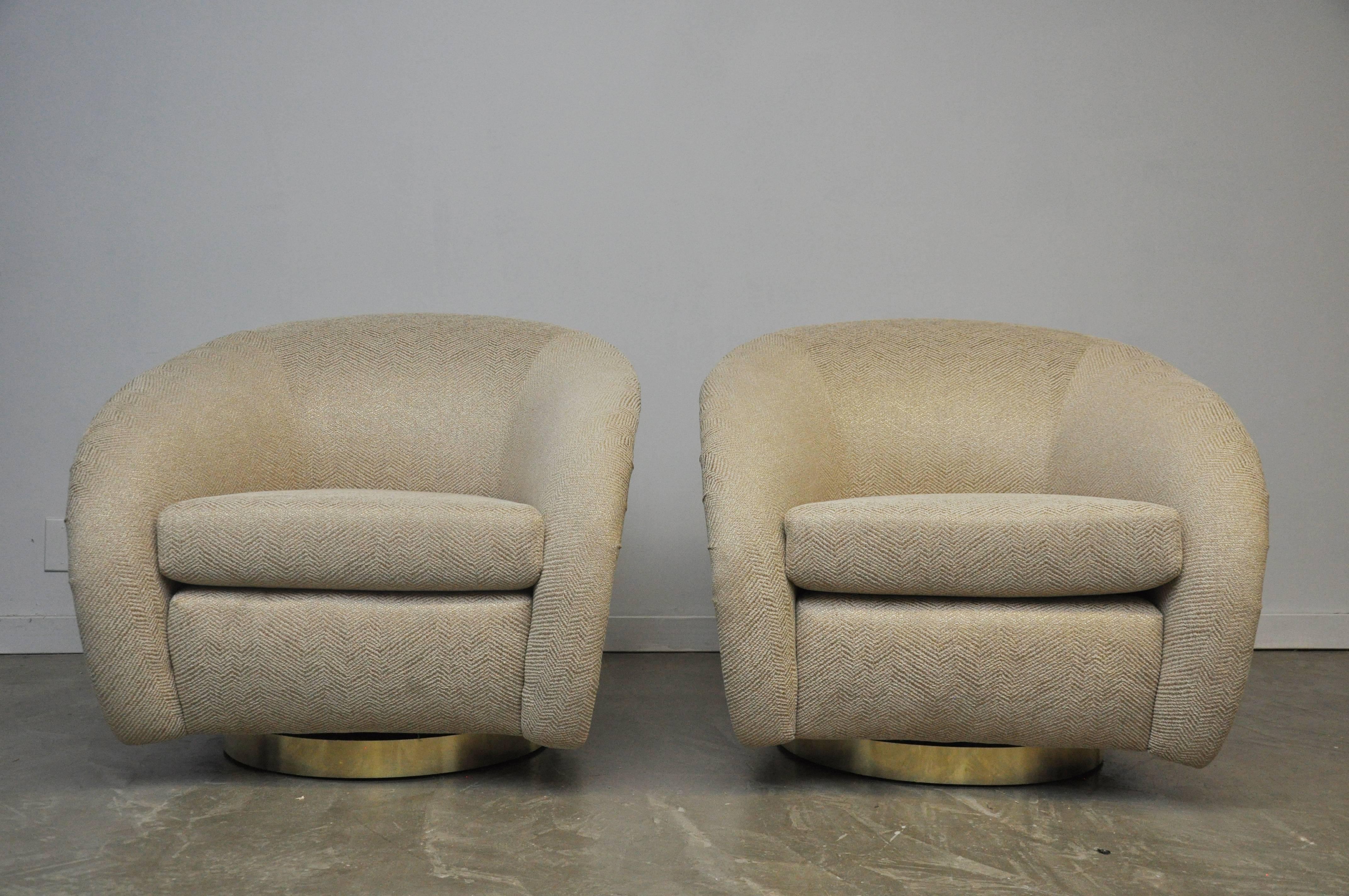 Milo Baughman Swivel Chairs on Brass Bases In Excellent Condition In Chicago, IL