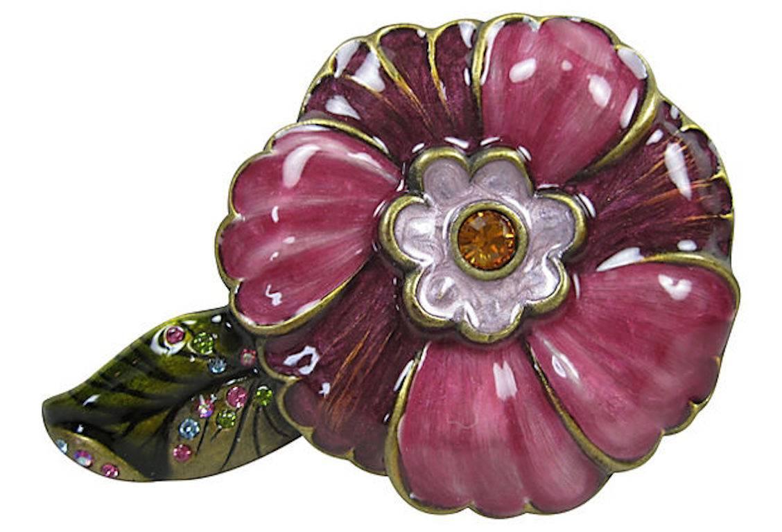 Jay Strongwater Floral Enameled & Swarovski Crystal Purse Mirror & Keeper Pouch In Excellent Condition In Philadelphia, PA