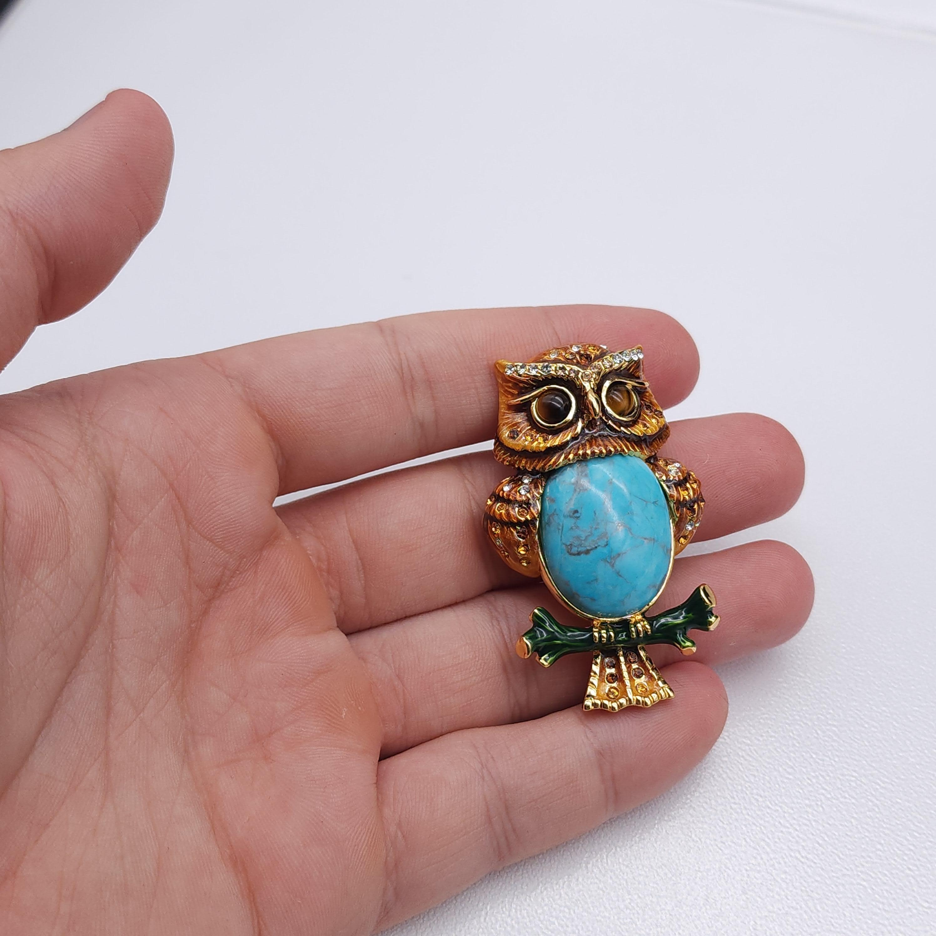 Jay Strongwater Owl Brooch with Turquoise & Enamel in Gold-Tone, Amber Eyes For Sale 1