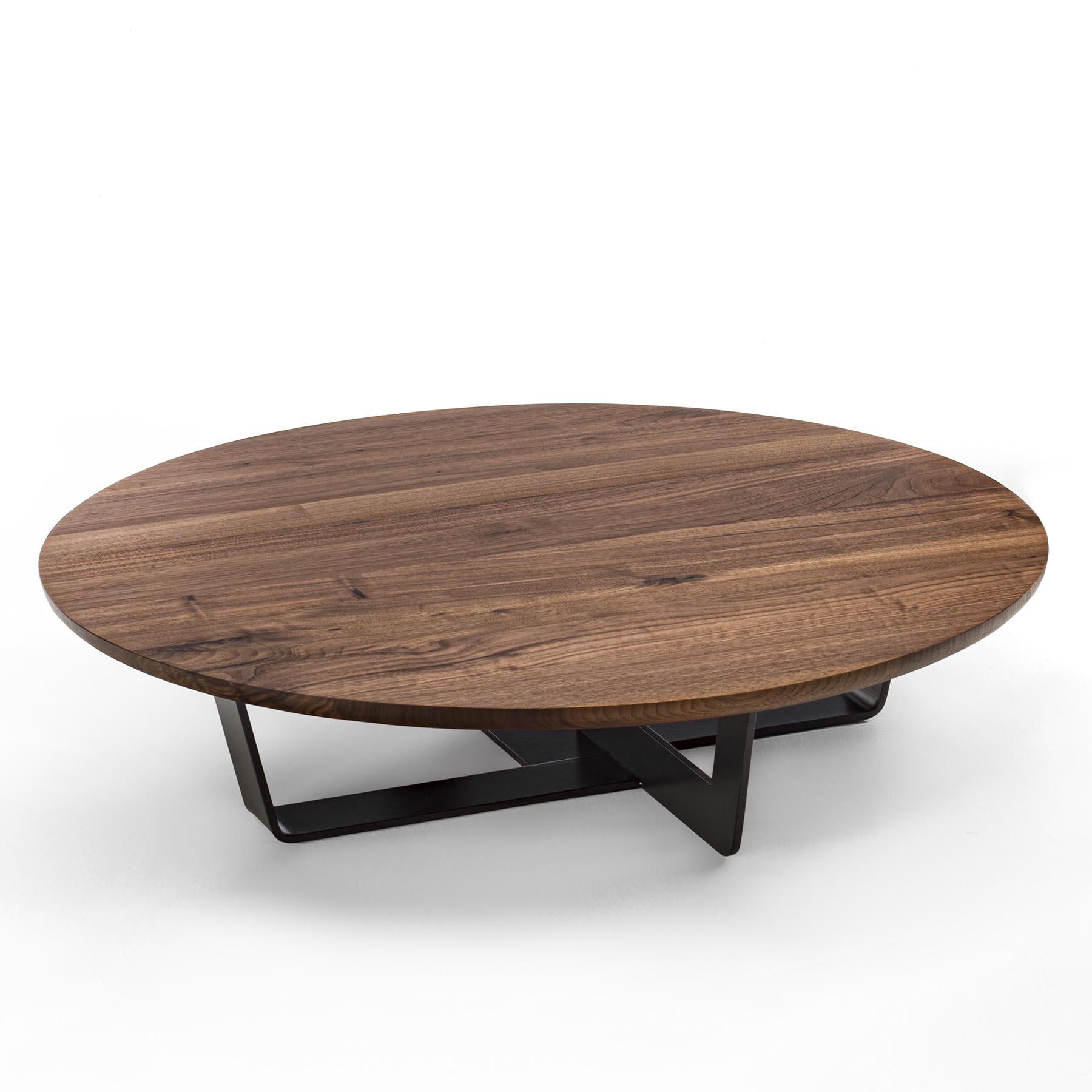 Coffee table Jay Walnut with base structure in 
lacquered iron in irondust finish. With solid walnut top
without knots.
Also available with solid cherry or oak or maple or elm
wood top.
 