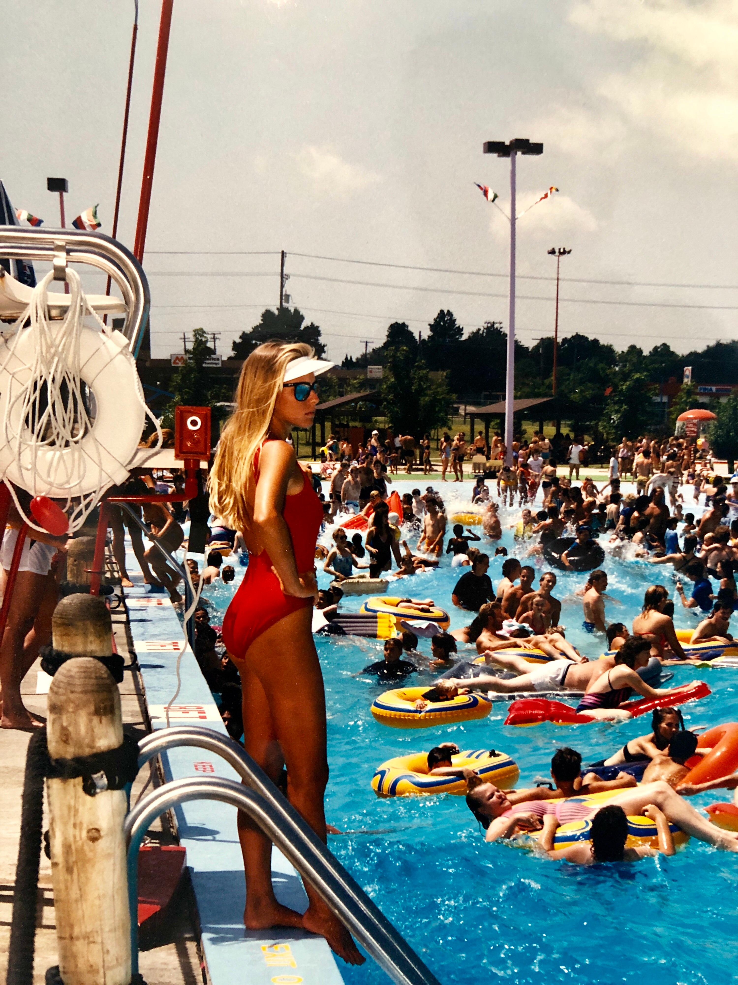 Crowded Swimming Pool Signed Vintage Color Photograph Chicago Photo Jay Wolke For Sale 3