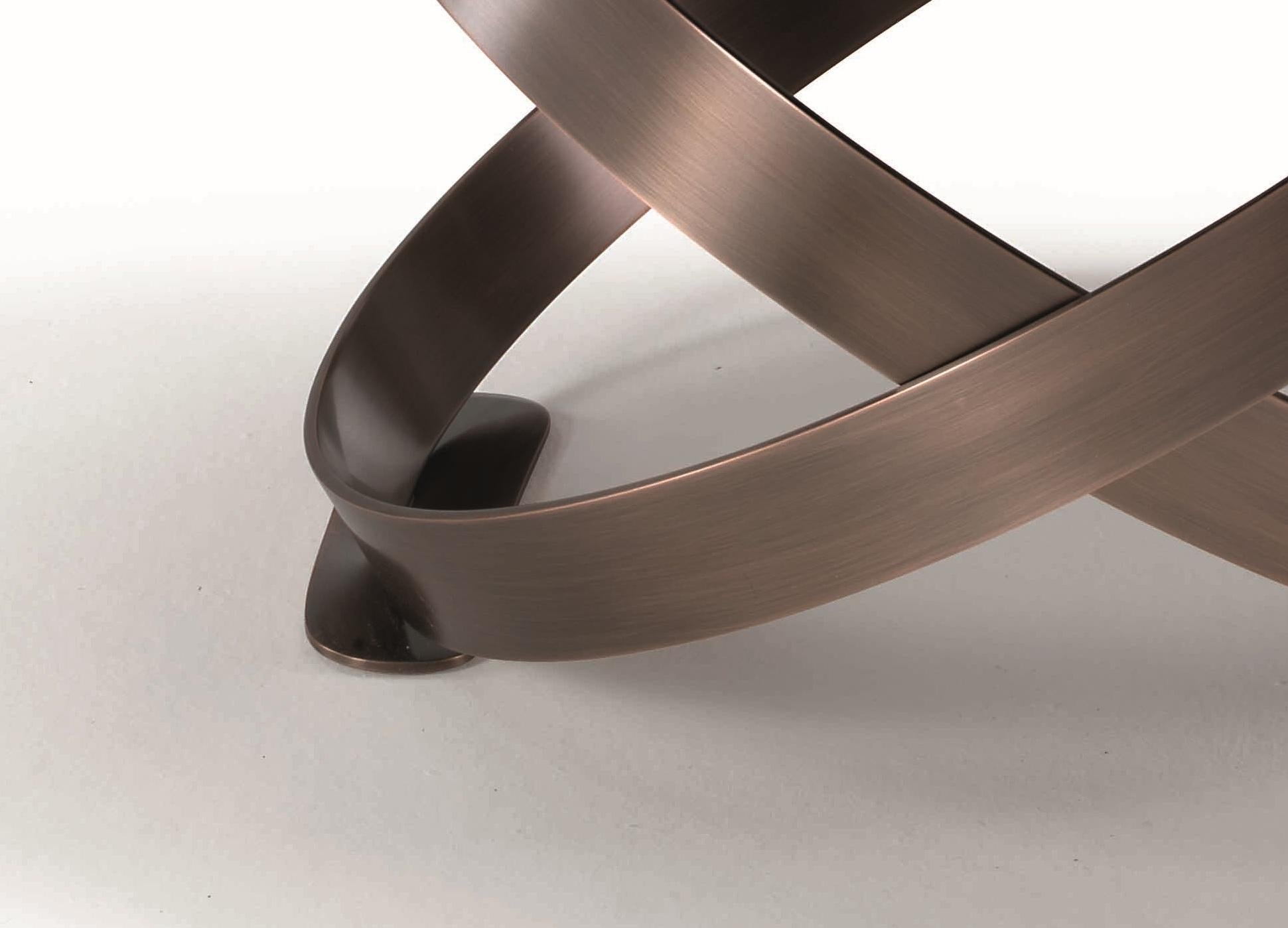 Jaya, Orsi, Sra. Elise Som, Mesa baja Tavolina II, Bronce cobrizo, tapa de espejo Moderno en venta