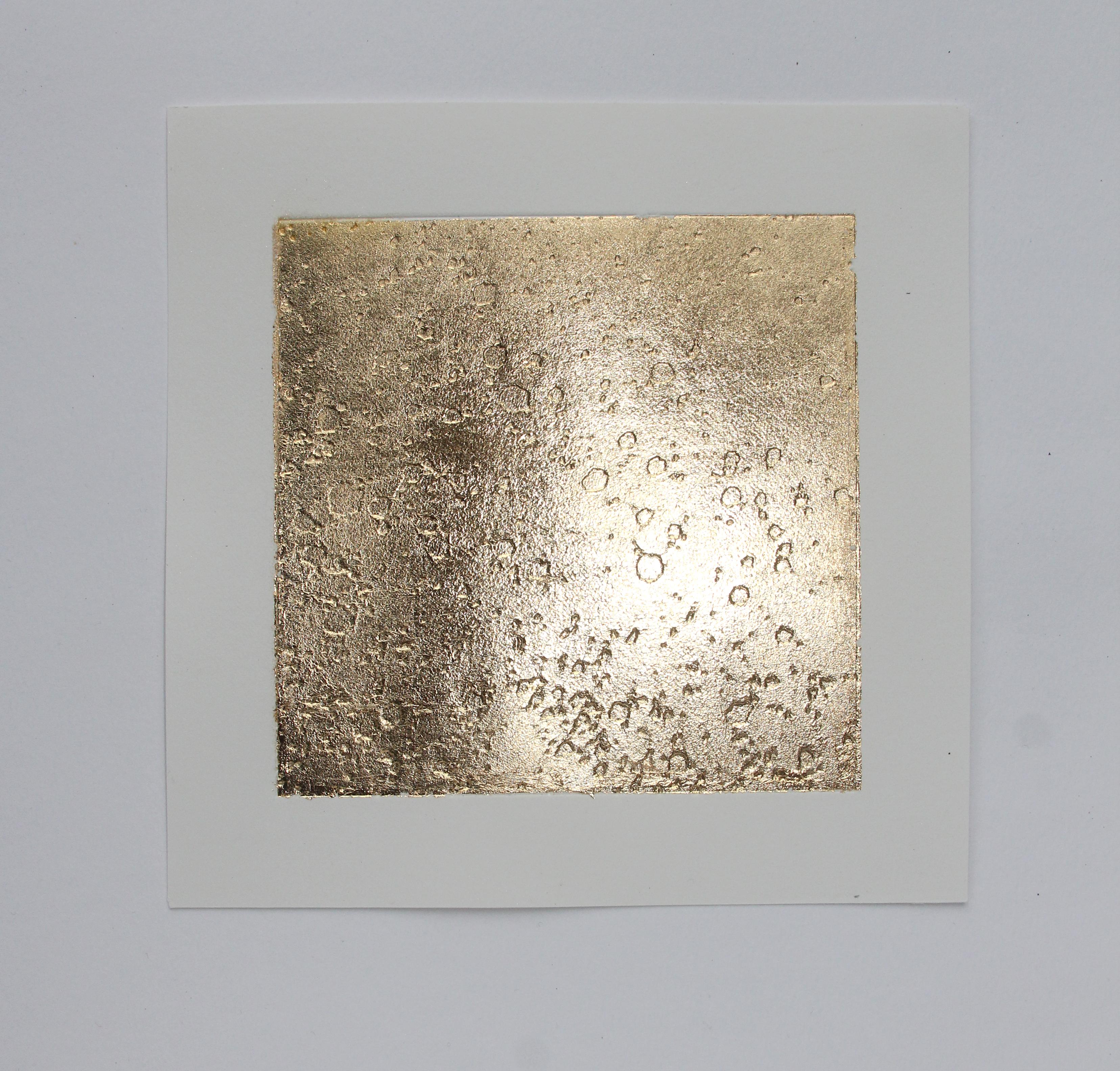 Joy is not made to be a Crumb (Gold): Bubbles in the Sand, Hand-Pulled Etching - Print by Jayne Wilton