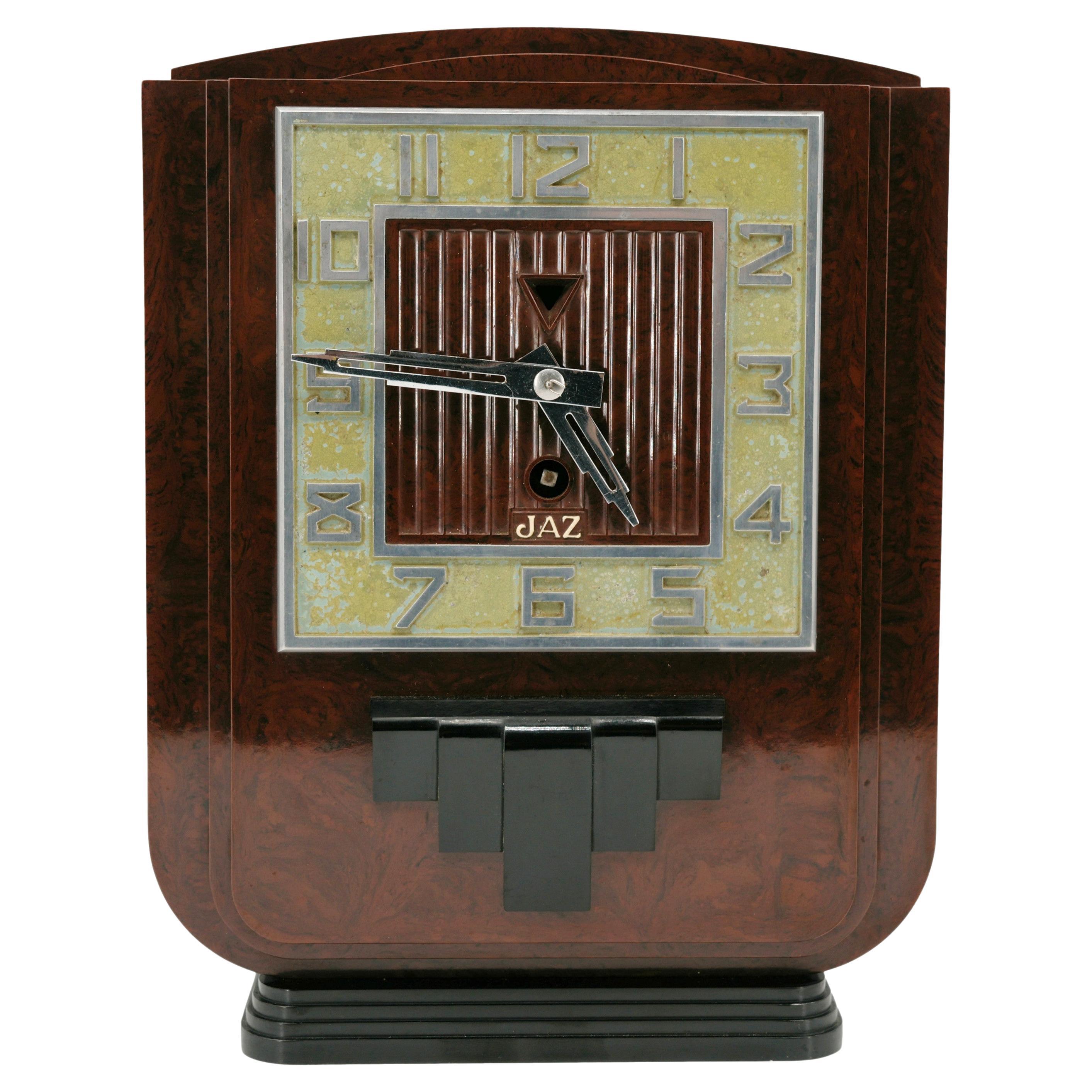 Horloge Art déco française en bakélite chaude JAZ, 1934 en vente