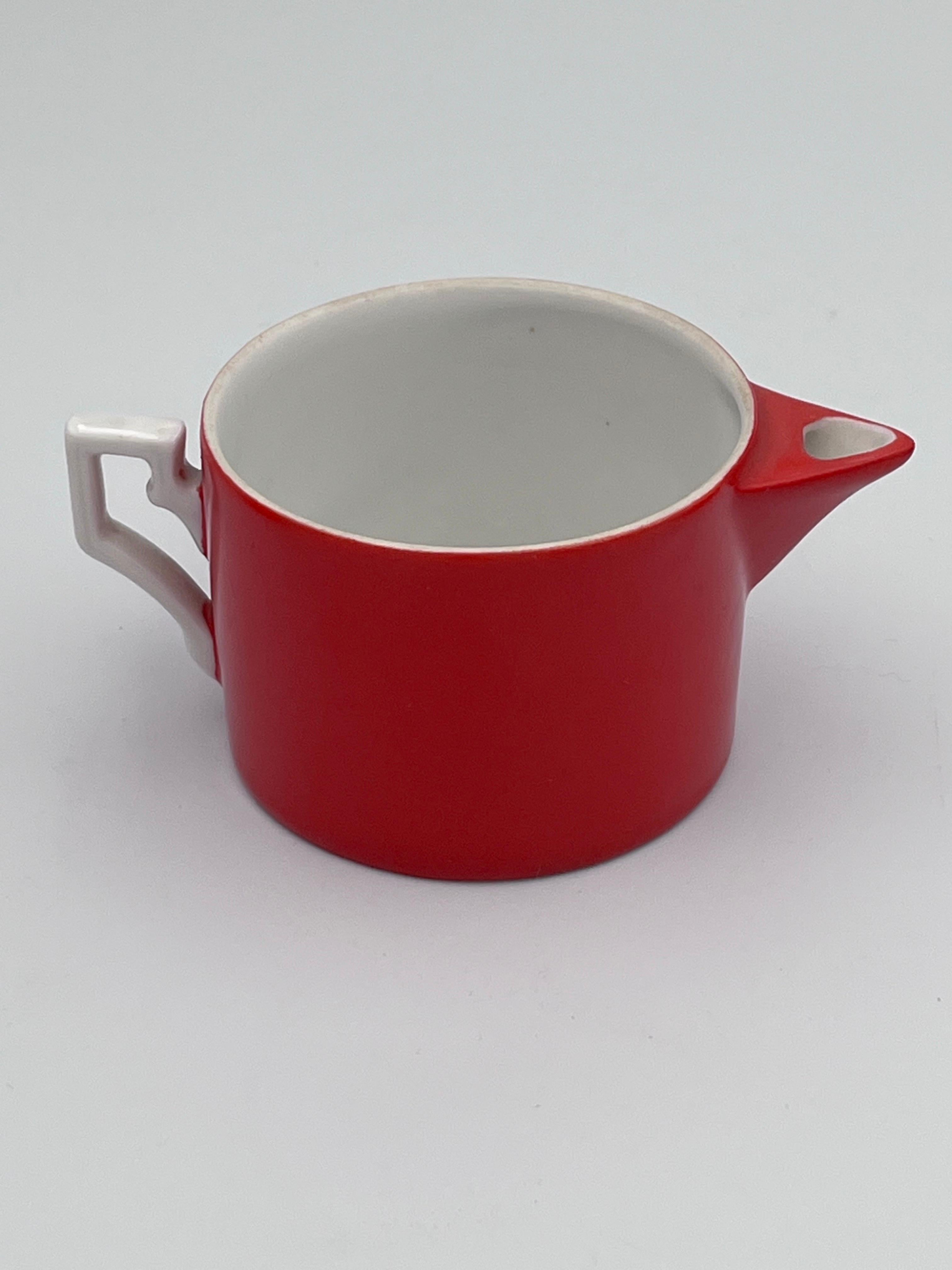 Service à café Demitasse en porcelaine rouge et blanche Jazz Age 1930's EPIAG Art Deco en vente 11