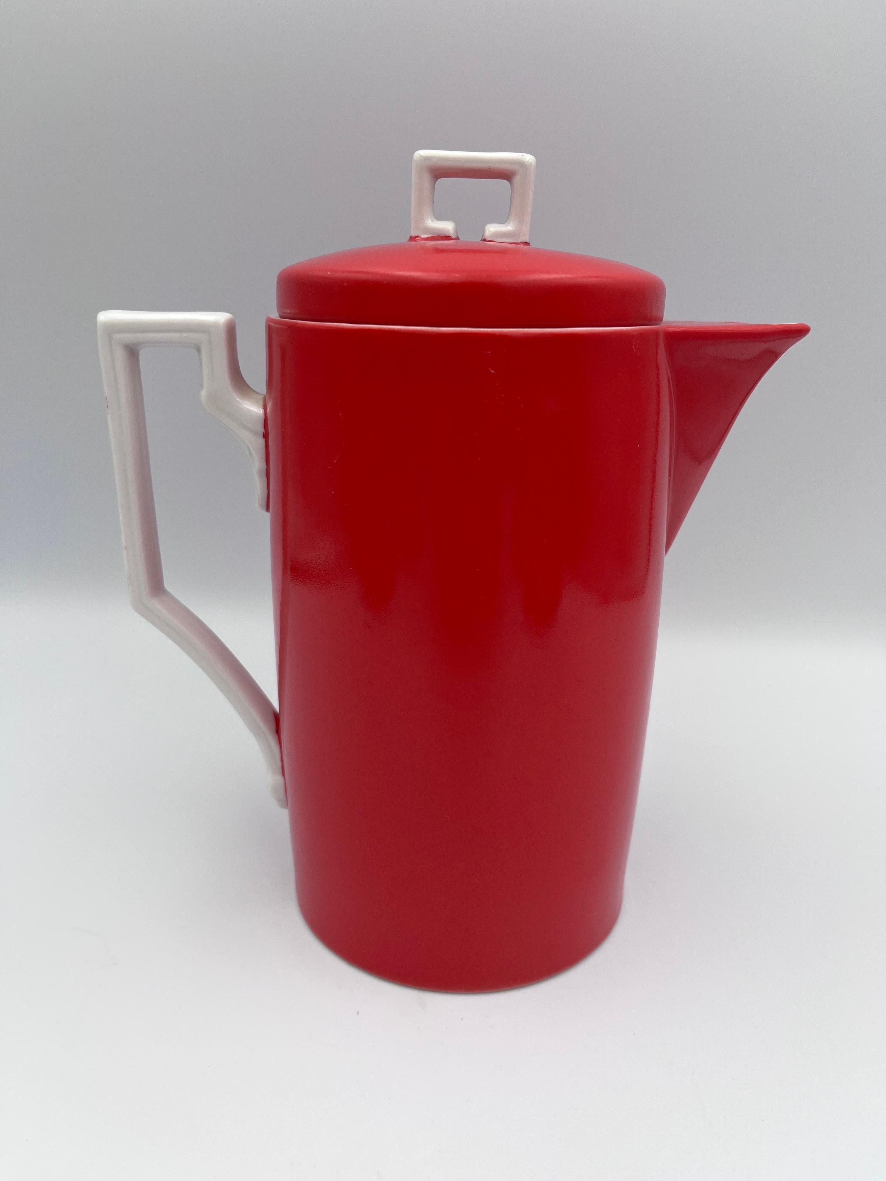 Peint Service à café Demitasse en porcelaine rouge et blanche Jazz Age 1930's EPIAG Art Deco en vente