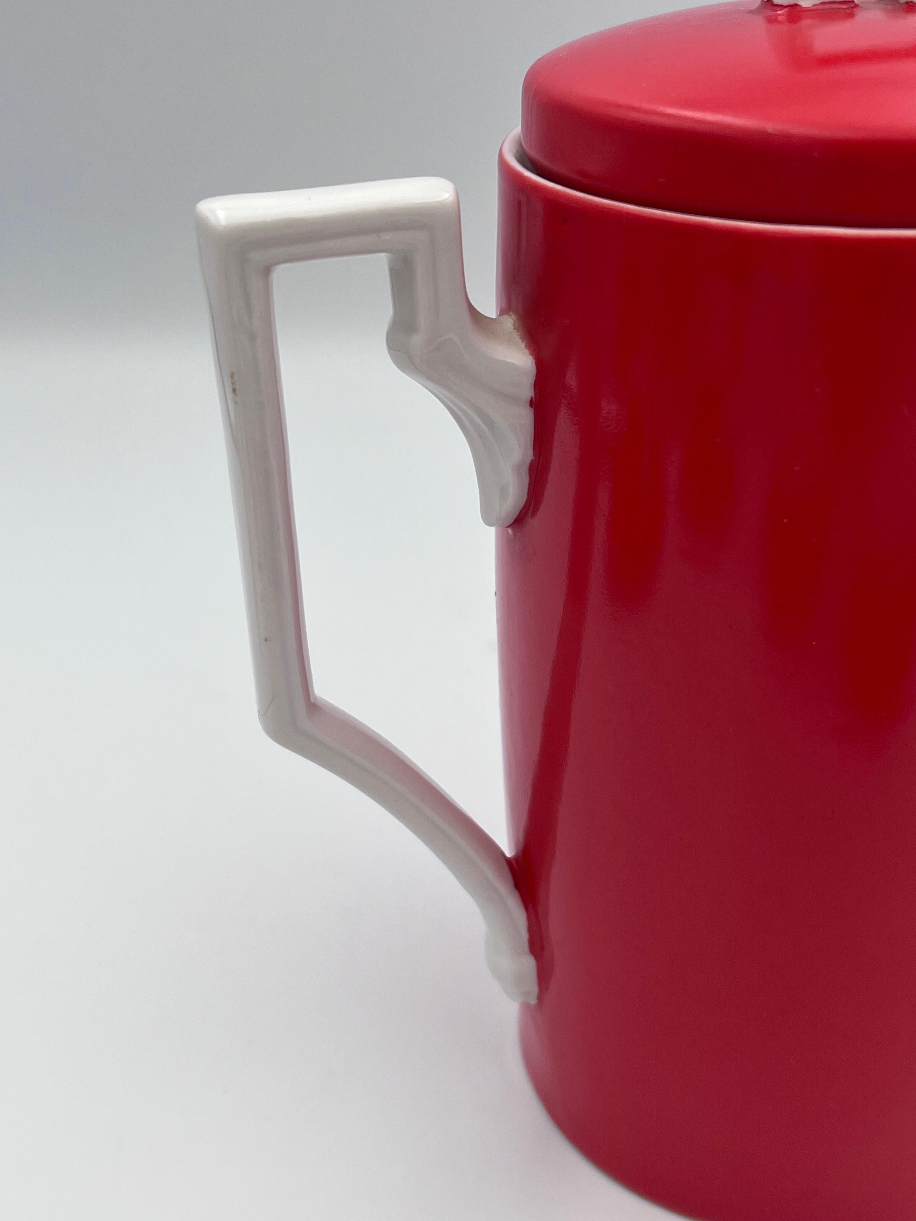 Service à café Demitasse en porcelaine rouge et blanche Jazz Age 1930's EPIAG Art Deco en vente 1