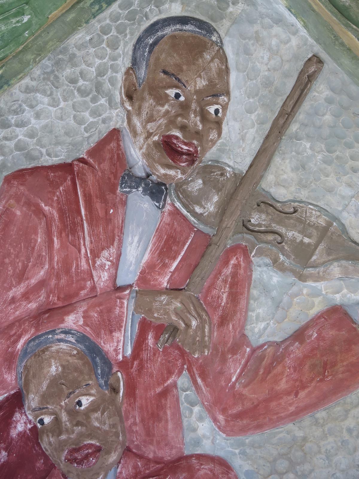 Jazz-Age Plaster Mural of a Band of Musicians, France, circa 1930s For Sale 1