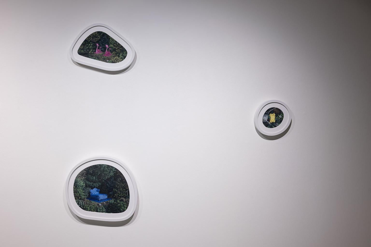 In ihrer ersten Einzelausstellung bei Art Mûr präsentiert die in Nova Scotia lebende Künstlerin Jazz Keillor Landscape(d), ein Werk, das die Bildsprache der Landschaftsmalerei sowohl evoziert als auch unterläuft. Keillor befasst sich mit