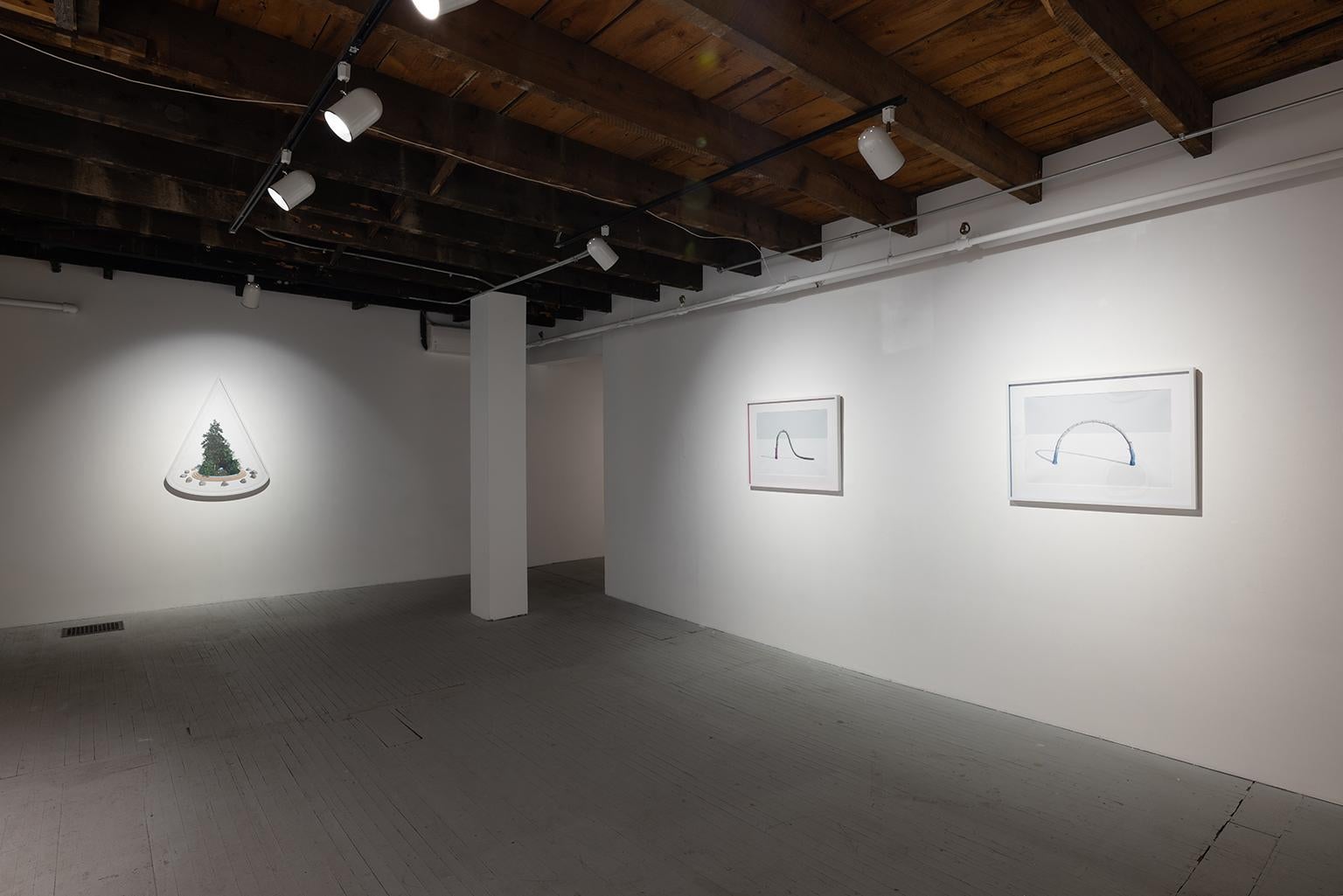 Die Wendung (Grau), Figurative Painting, von Jazz Keillor 