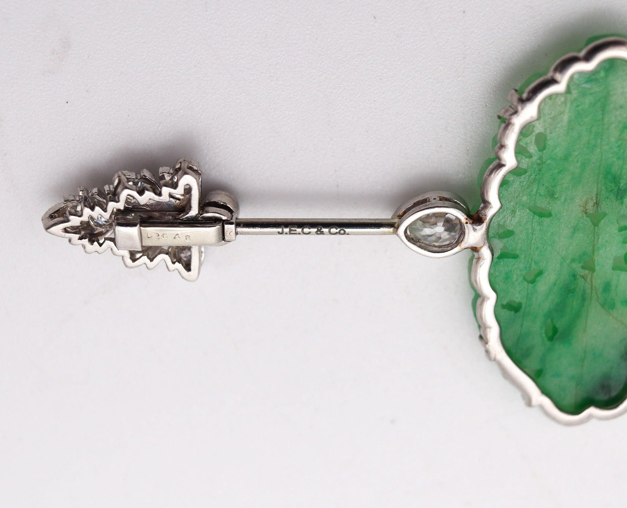 J.B. CALDWELL 1920 Jabot-Brosche aus Platin mit 11,32 Gesamtkaratgewicht Diamanten und Jadeit im Angebot 1