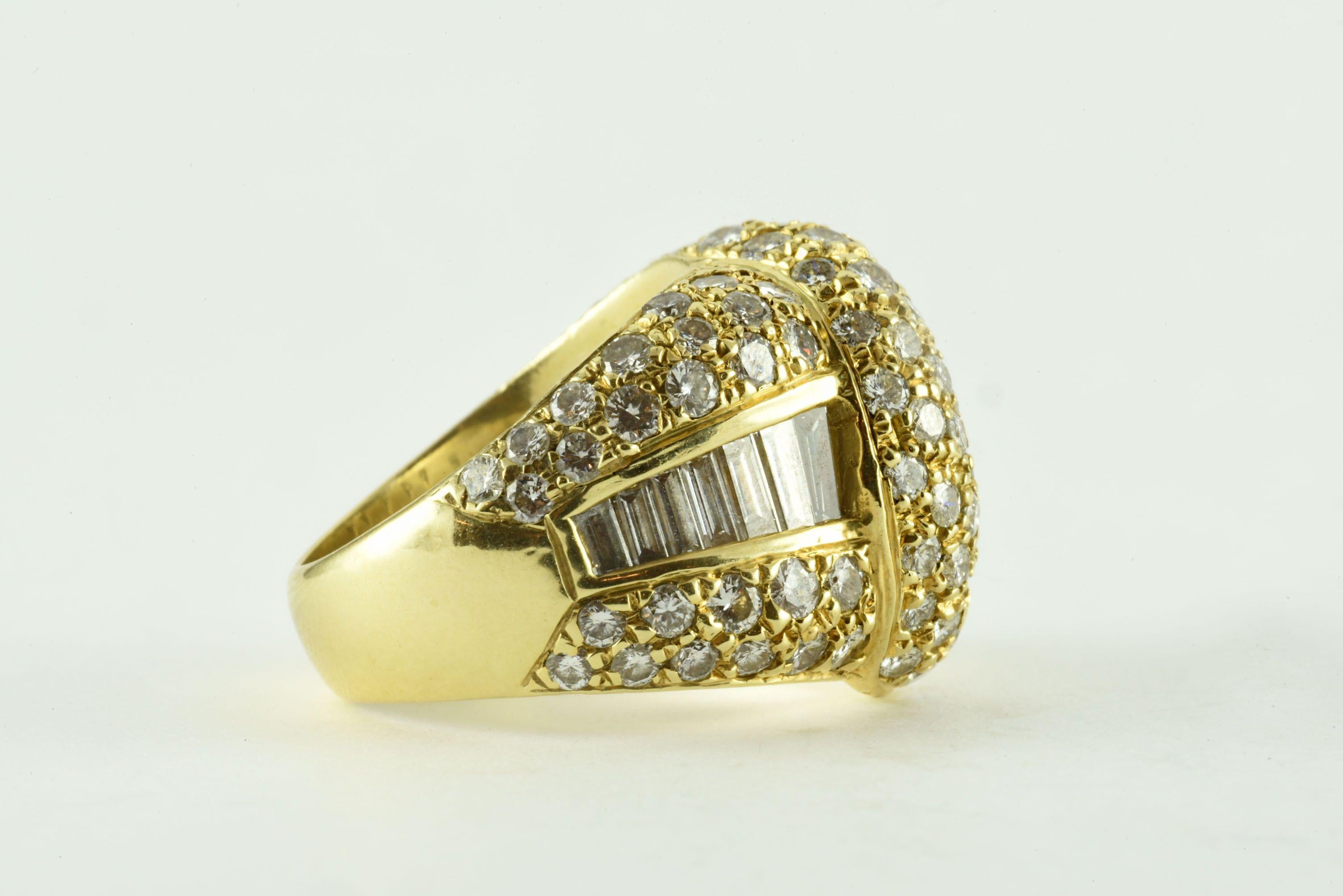 Contemporary JB Star Diamond and 18kt Yellow Gold Cocktail Ring