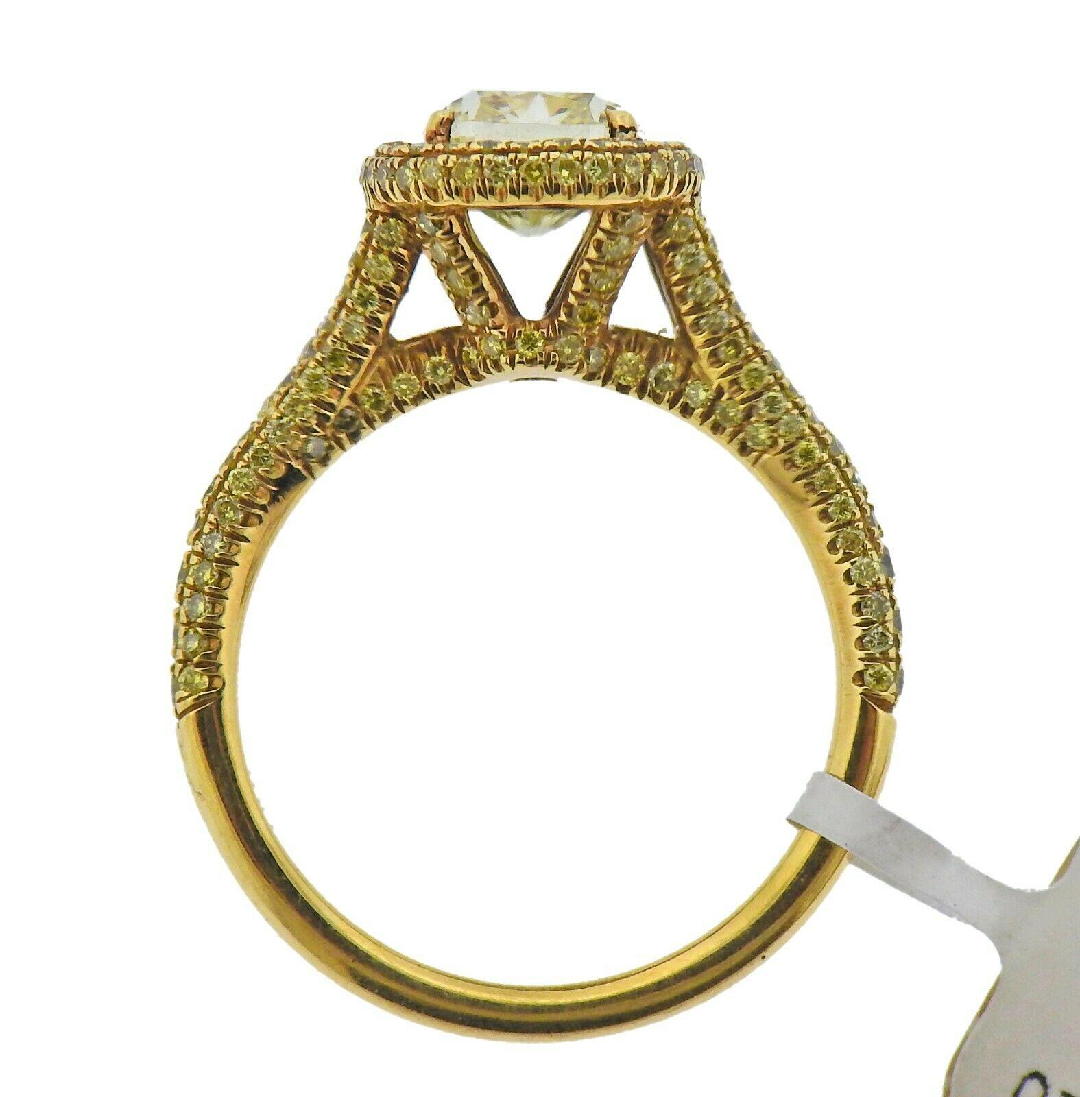 JB Star GIA 2.46 Carat Fancy Yellow Diamond Gold Engagement Ring In New Condition In Lambertville, NJ