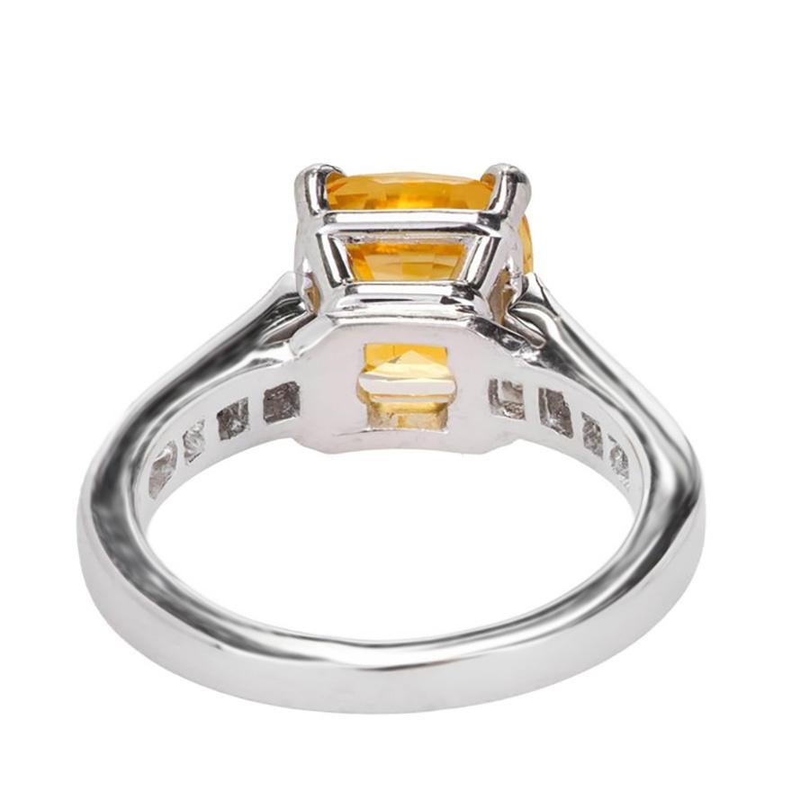 Platin-Verlobungsring, JB Star GIA 4,41 Karat gelber orangefarbener Saphir Diamant (Kissenschliff) im Angebot