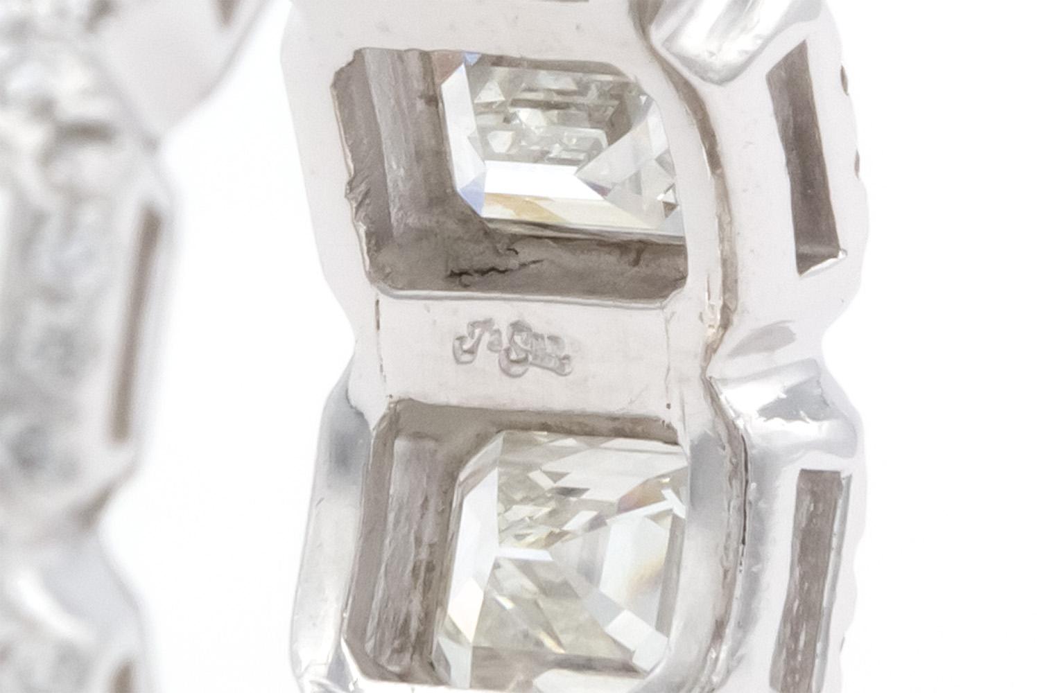 JB Ewigkeitsring aus Platin mit Stern- und Smaragdschliff-Diamant-Halo 8,50 Karat im Angebot 5