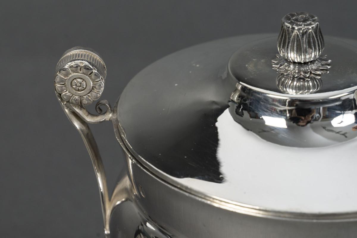 JBC ODIOT – Covered silver sugar bowl, 1st Empire period, 1809/1818 In Excellent Condition For Sale In SAINT-OUEN-SUR-SEINE, FR