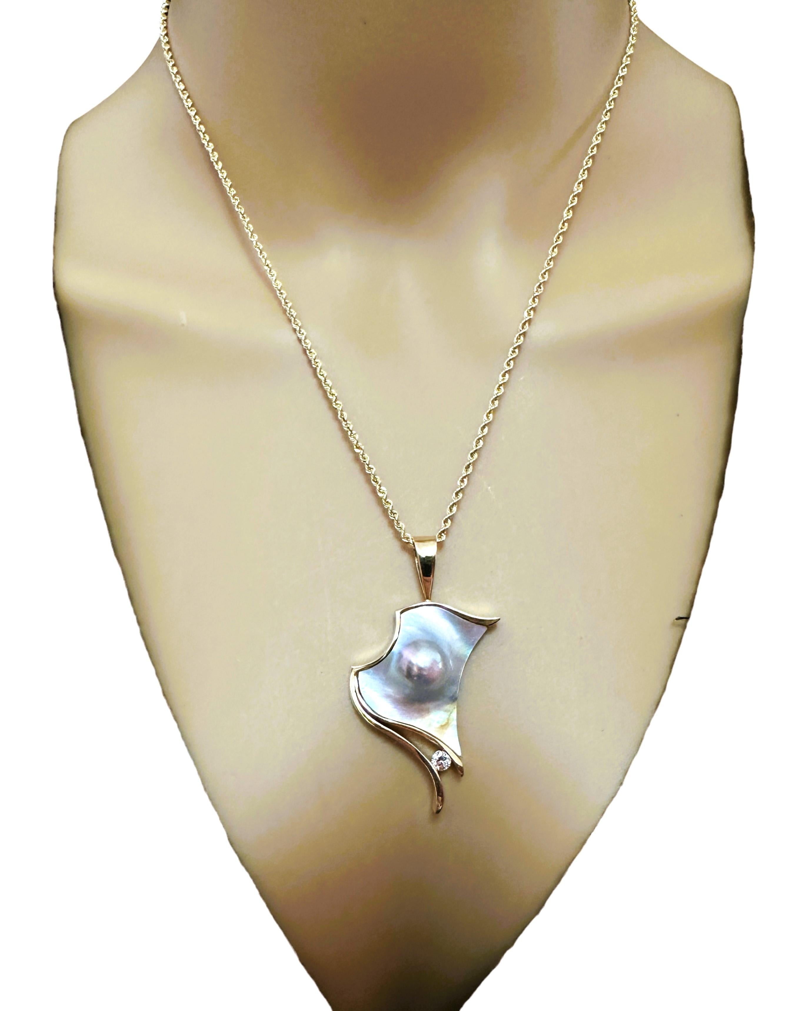 Art Deco JBD 14K Yellow Gold Blister Pearl and VS2 Diamond Pendant .30 CTW For Sale