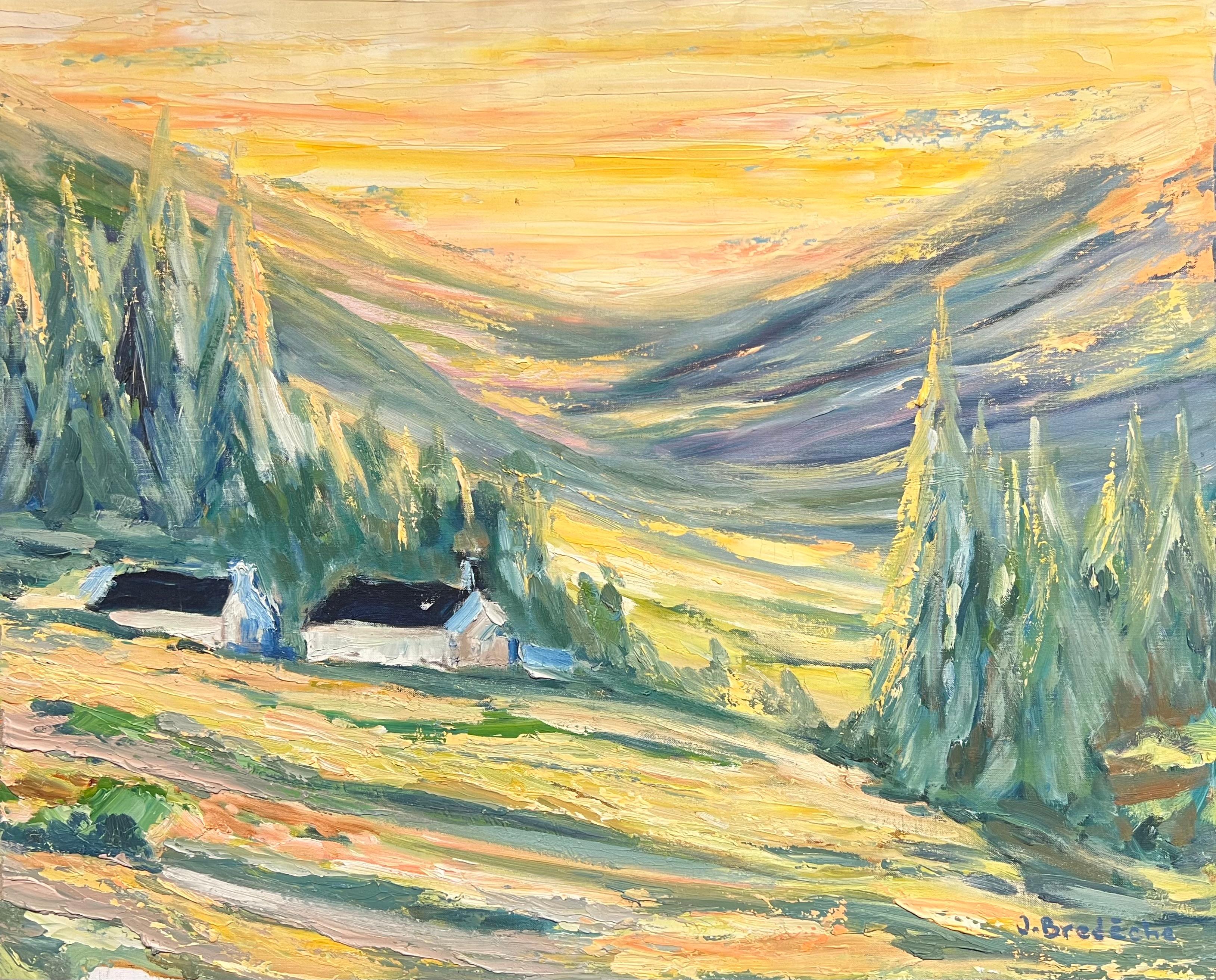 Paysage français de la vallée dorée au crépuscule avec des collines et des cottages