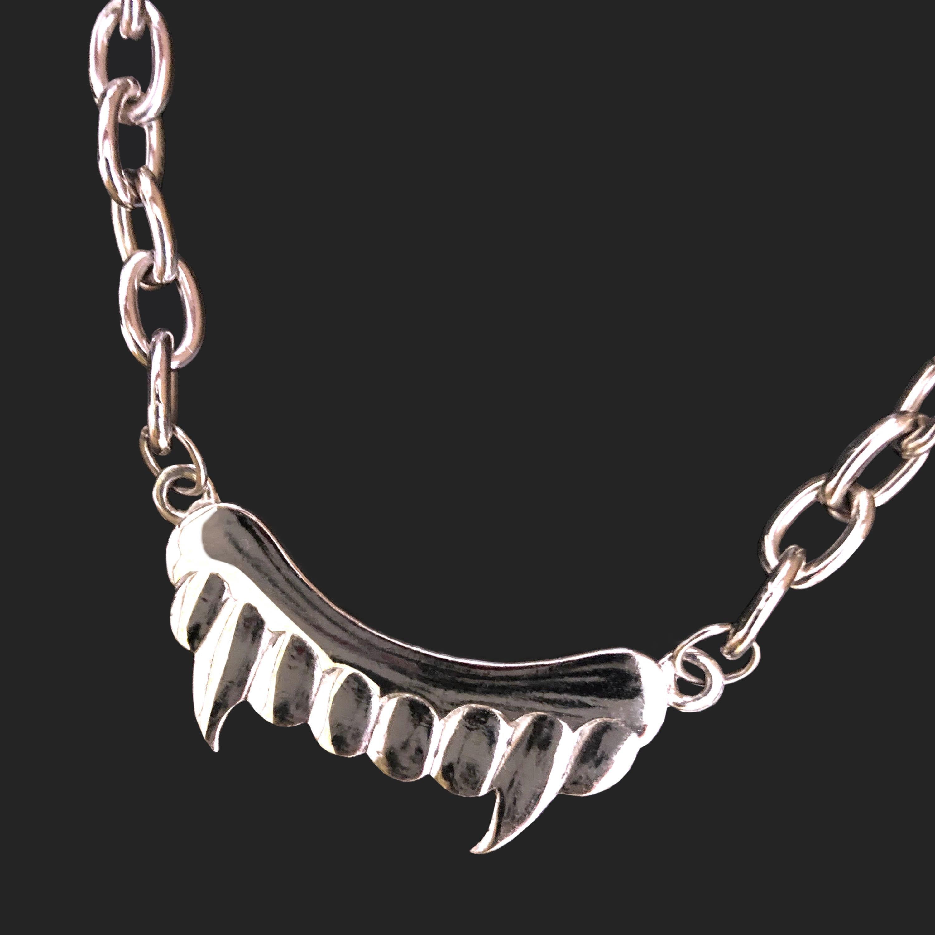 JC de Castelbajac Necklace - 1990s Vintage - Silver Chunky Chain ‘Fang’ Detail For Sale 1