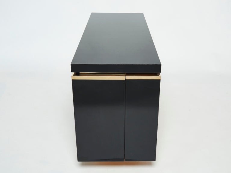 J.C. Mahey Brass Black Lacquered Sideboard Bar Cabinet 1970s For Sale 6