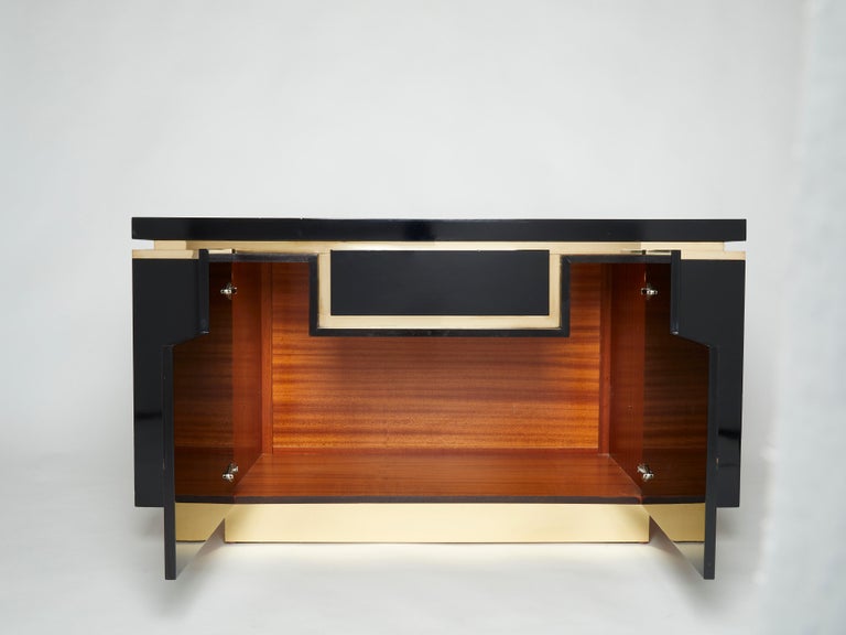 J.C. Mahey Brass Black Lacquered Sideboard Bar Cabinet 1970s In Good Condition For Sale In Paris, FR