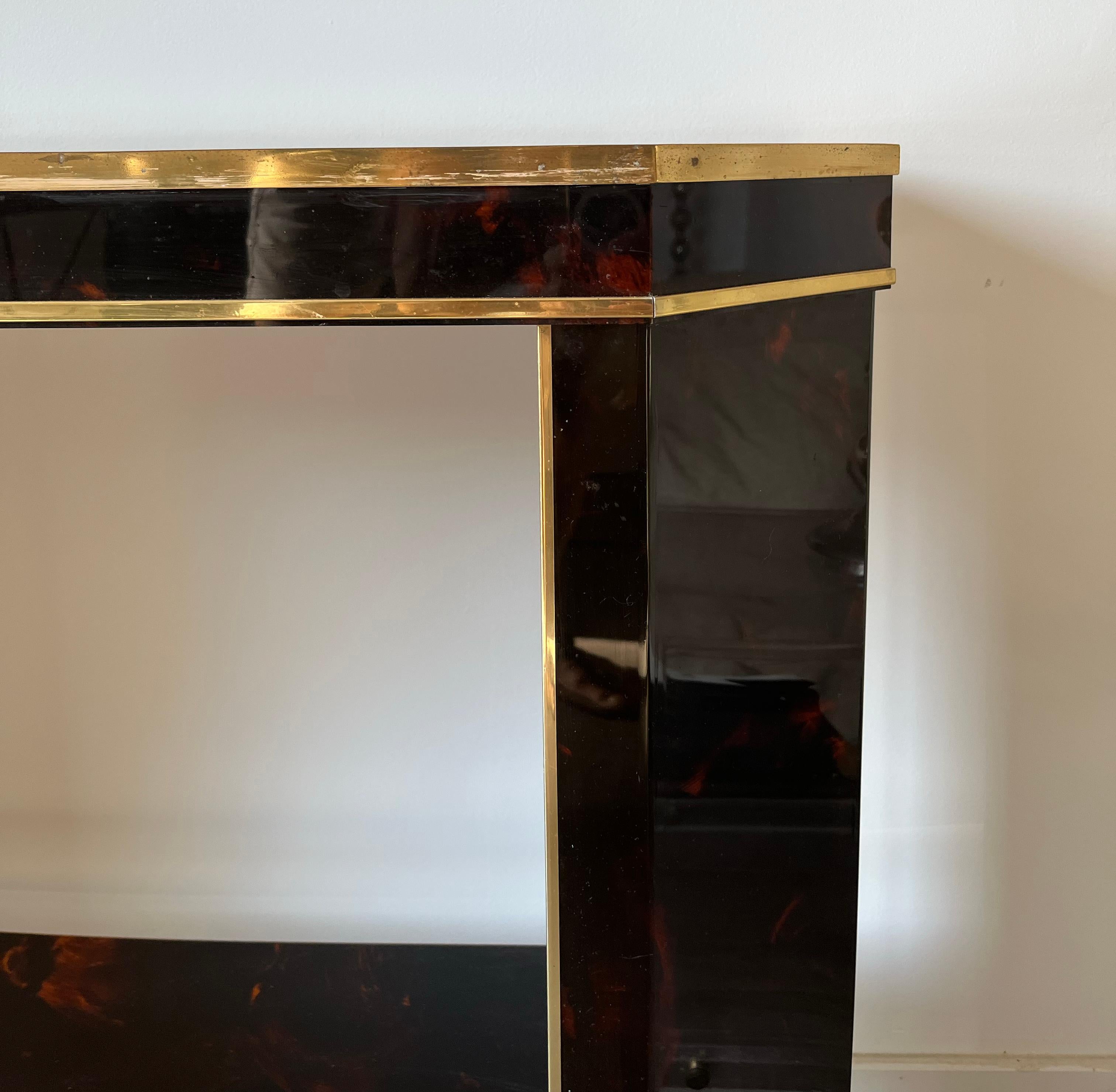 J.C. Mahey cherry red lacquer & brass console table, 1970s In Good Condition For Sale In Miami, FL