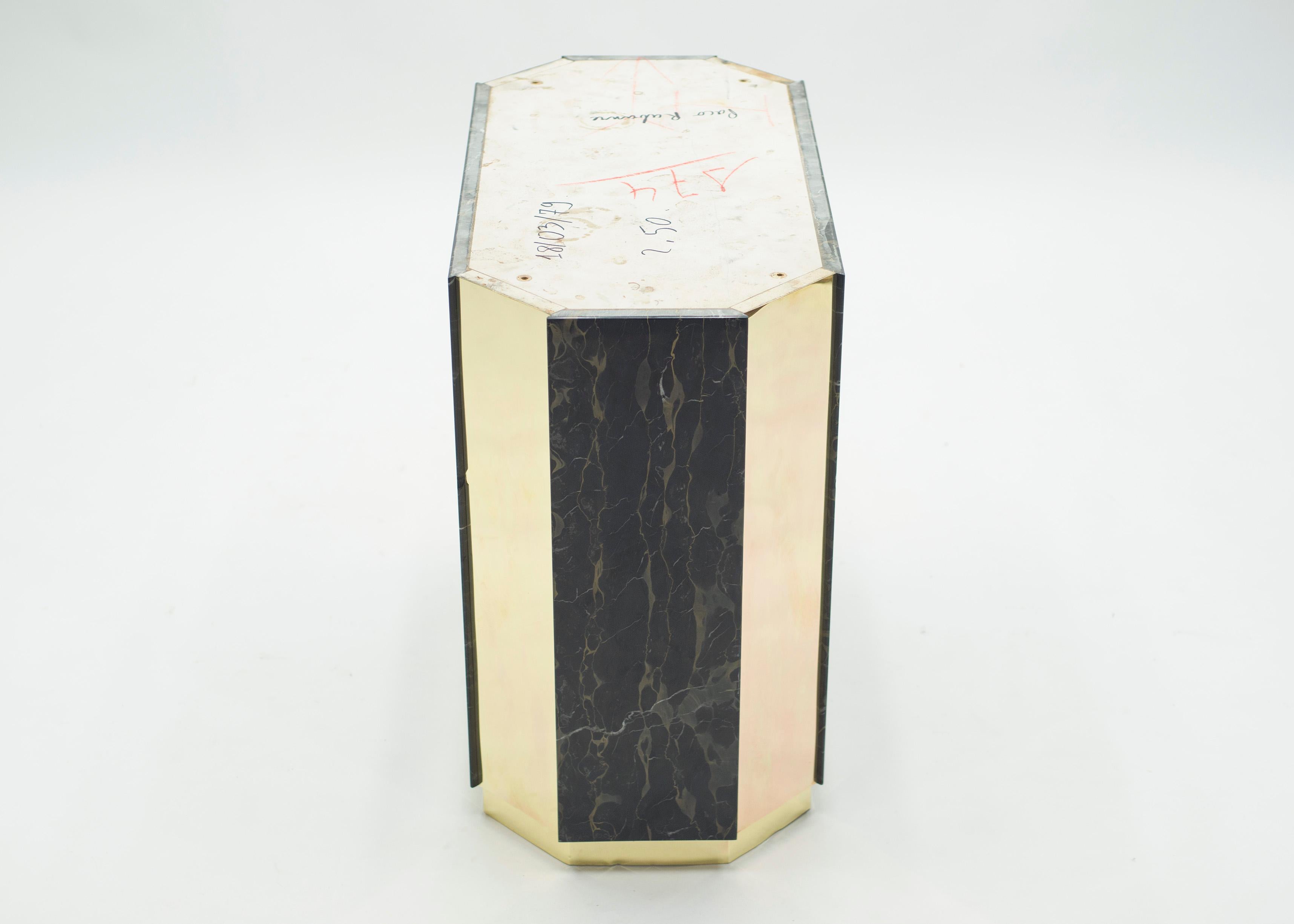 Fin du 20e siècle J.C. Mahey pour Paco Rabanne Table de salle à manger en marbre noir Paco Rabanne Laiton, 1979 en vente