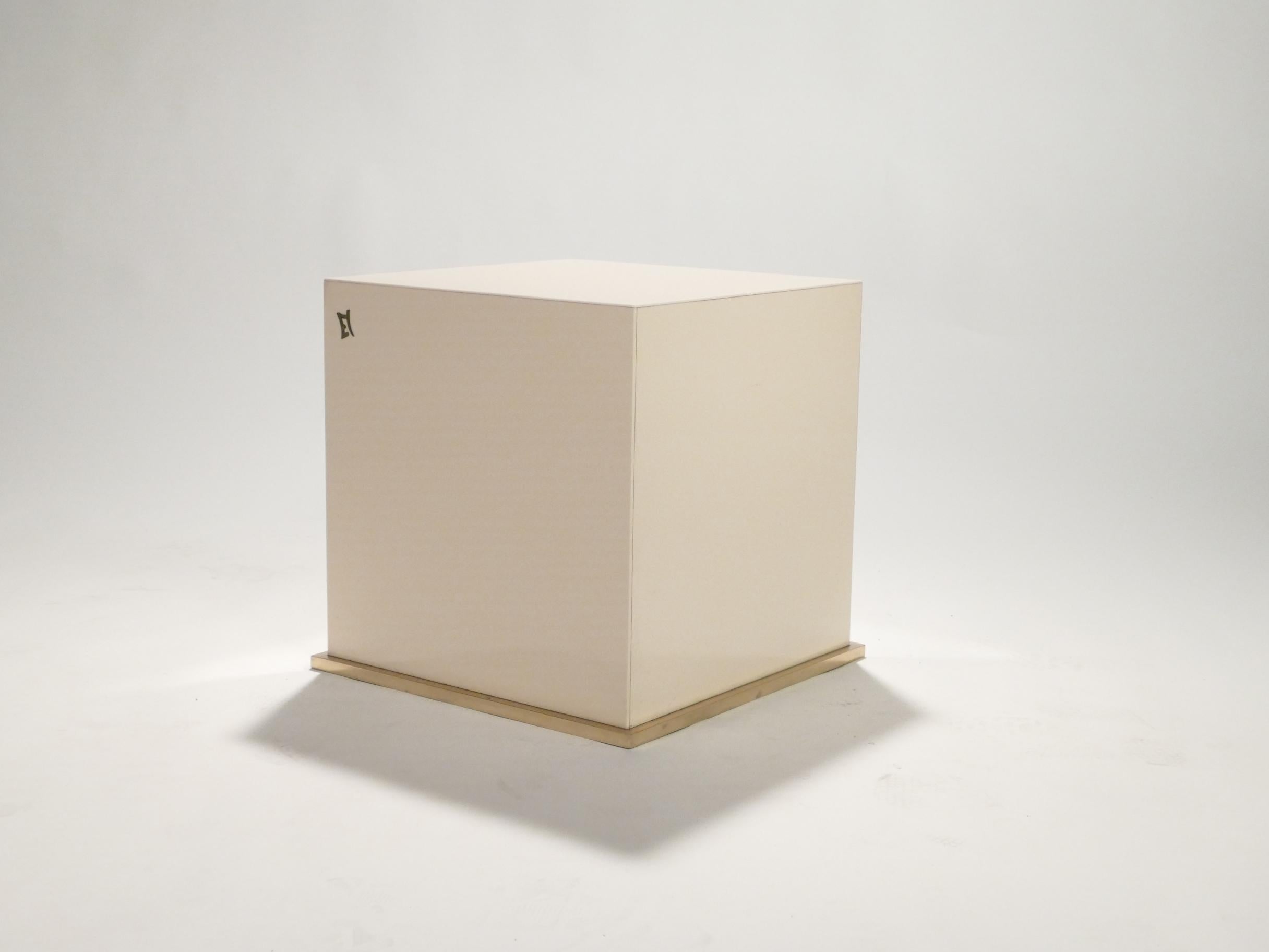 JC Mahey Lacquer and Brass Cube Side Table, 1970s In Good Condition In Paris, IDF