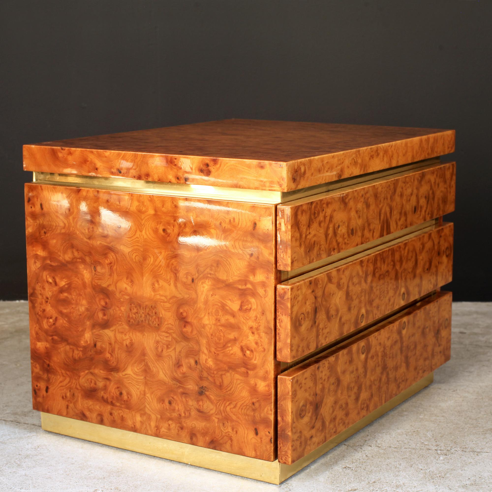 J.C. Mahey Pair of Burl Elm and Brass Nightstands Chests Side Table France 1970s 2