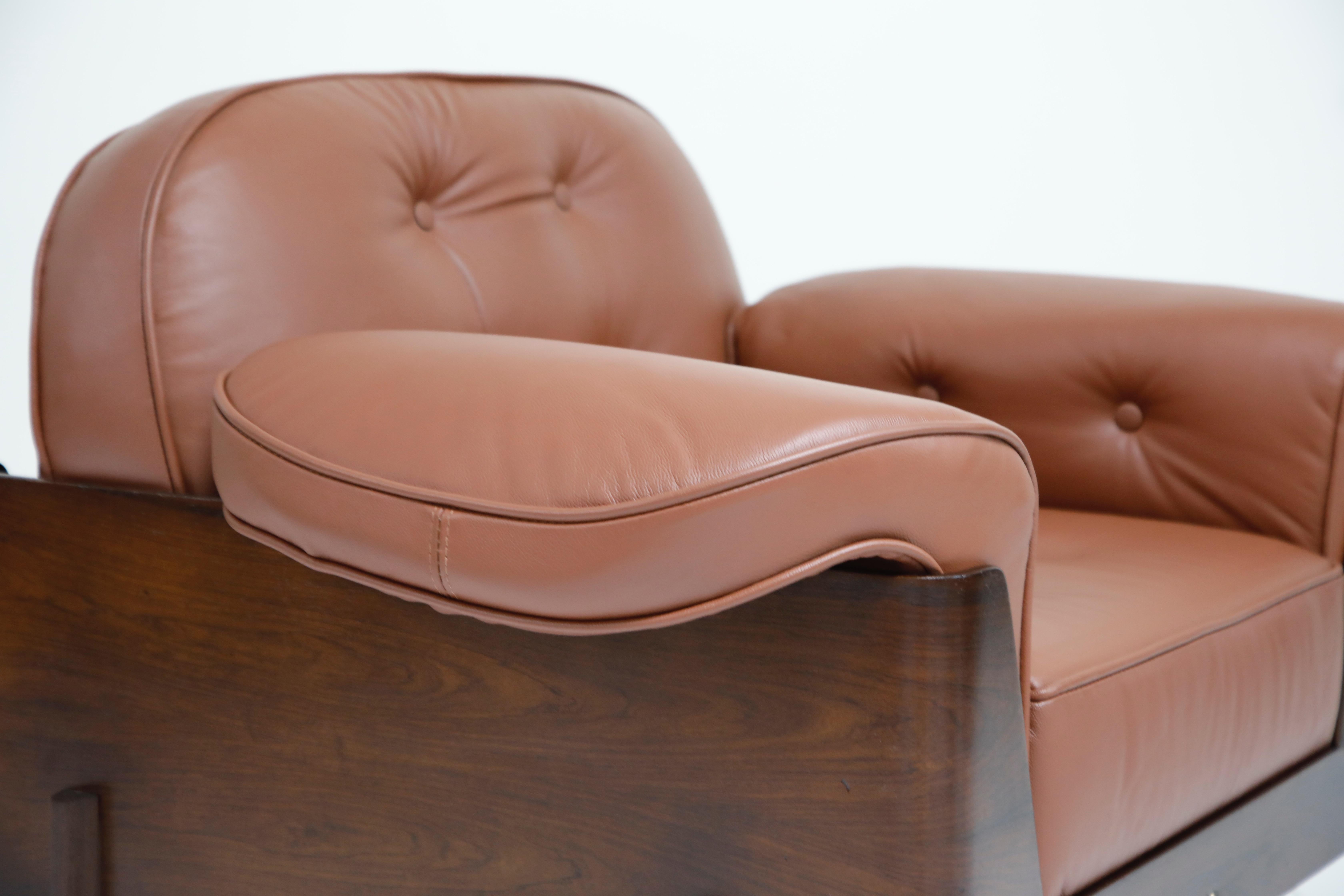 J.D. Moveis e Decoracoes Brazilian Rosewood and Leather Lounge Chairs, 1960s 4