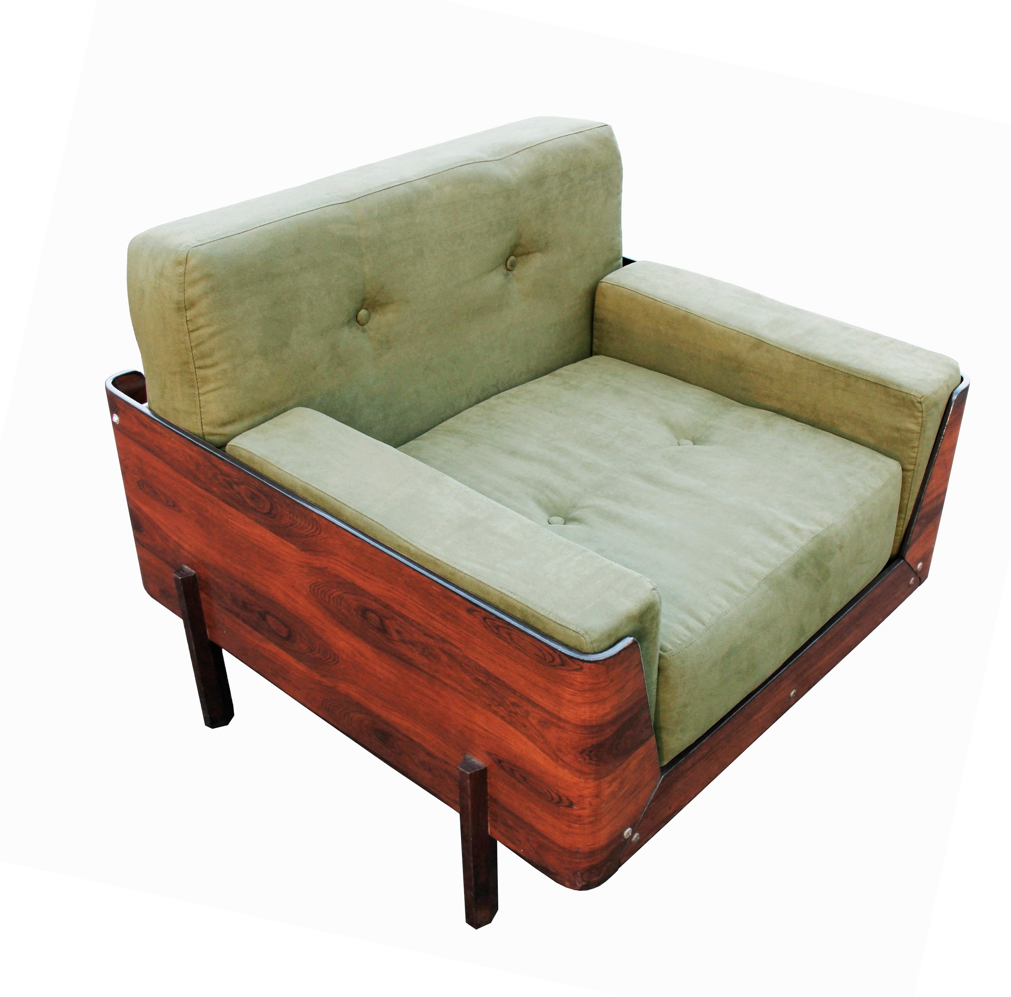 J.D. Moveis E Decoraçoes Sofa Set: Sofa and Armchairs, Brazil, 1960s For Sale 5