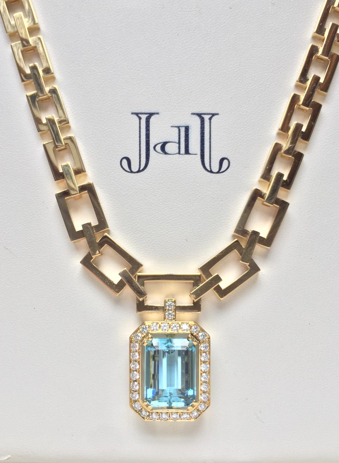 Contemporary JdJ Couture Emerald Cut Aquamarine and Diamond Necklace in 14 Karat Yellow Gold For Sale