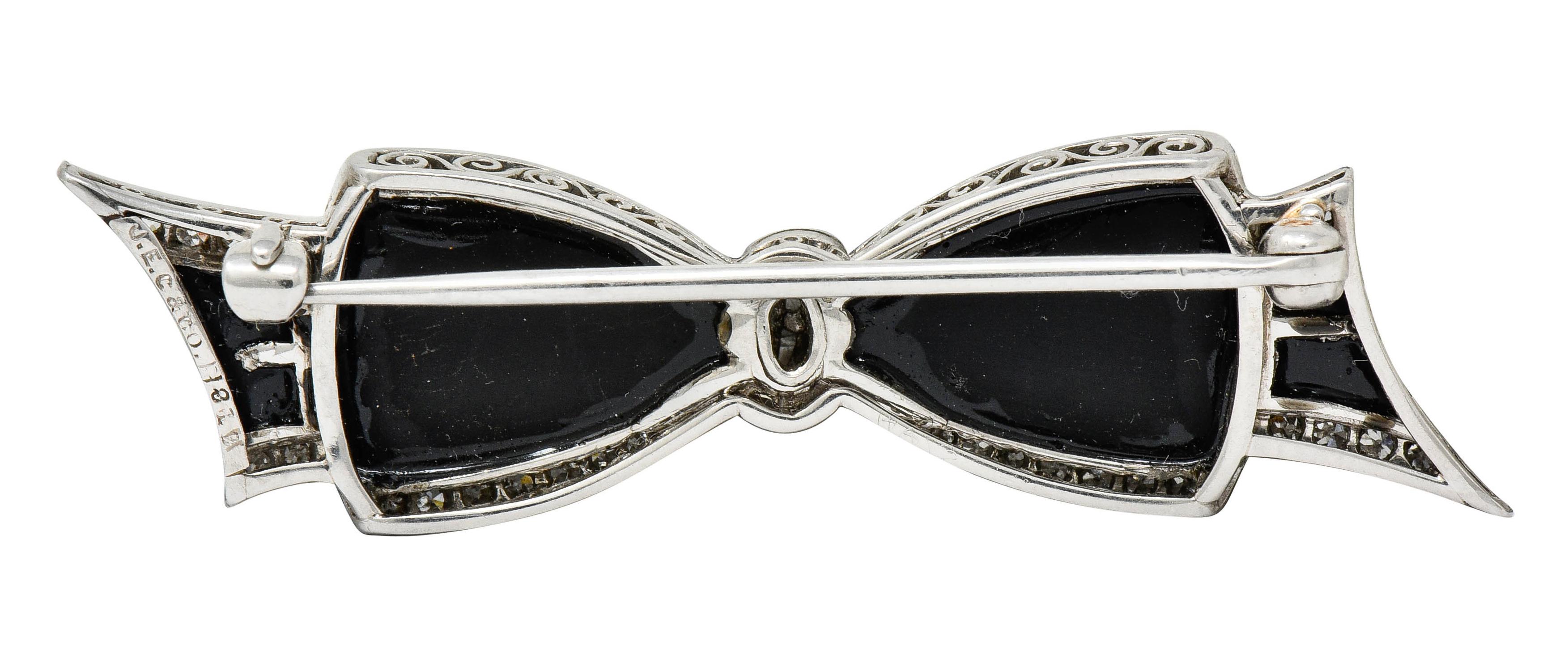J.E. Caldwell Art Deco Diamond Onyx Platinum Bow Brooch In Excellent Condition In Philadelphia, PA